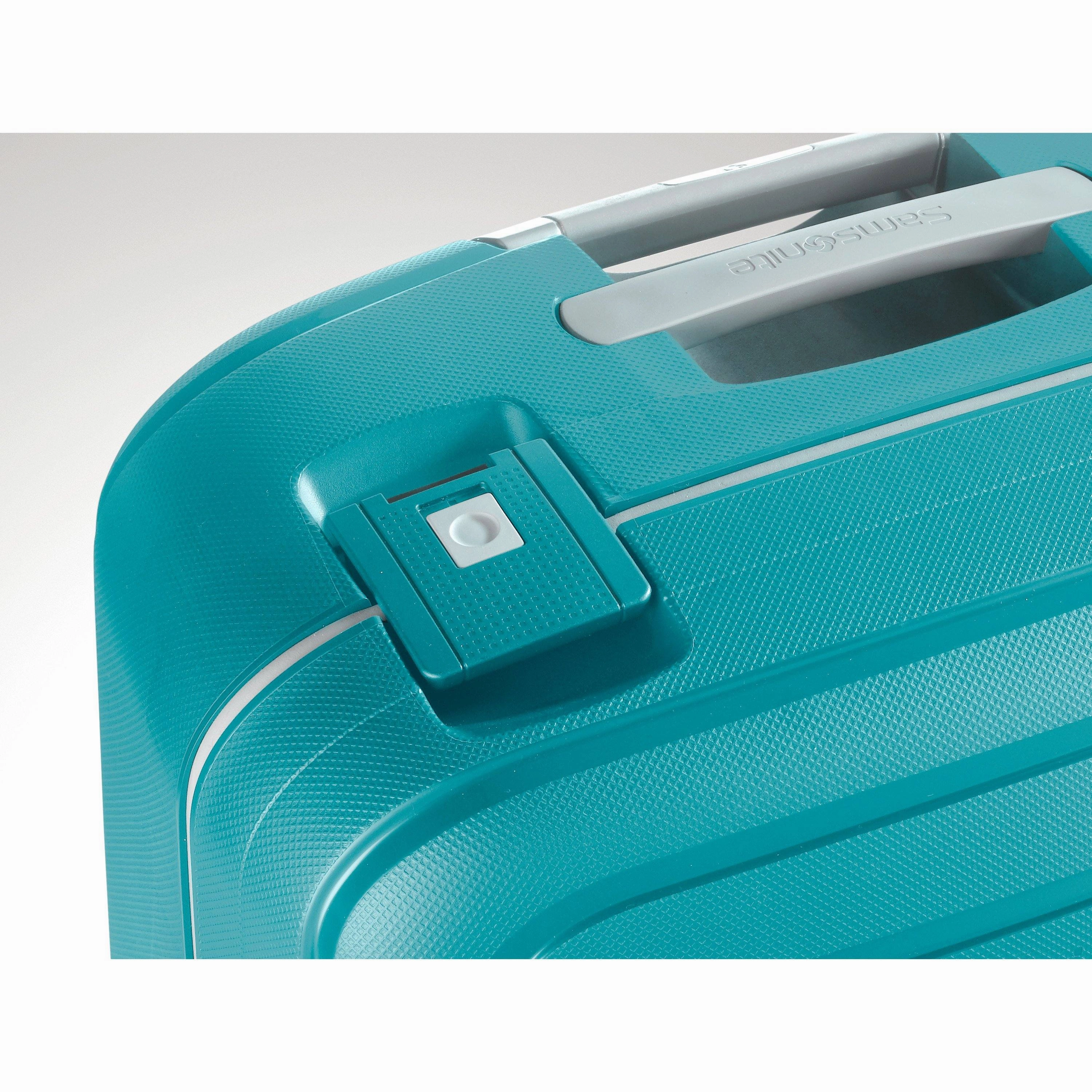 Samsonite S'Cure 30" 4-Wheel Large Luggage