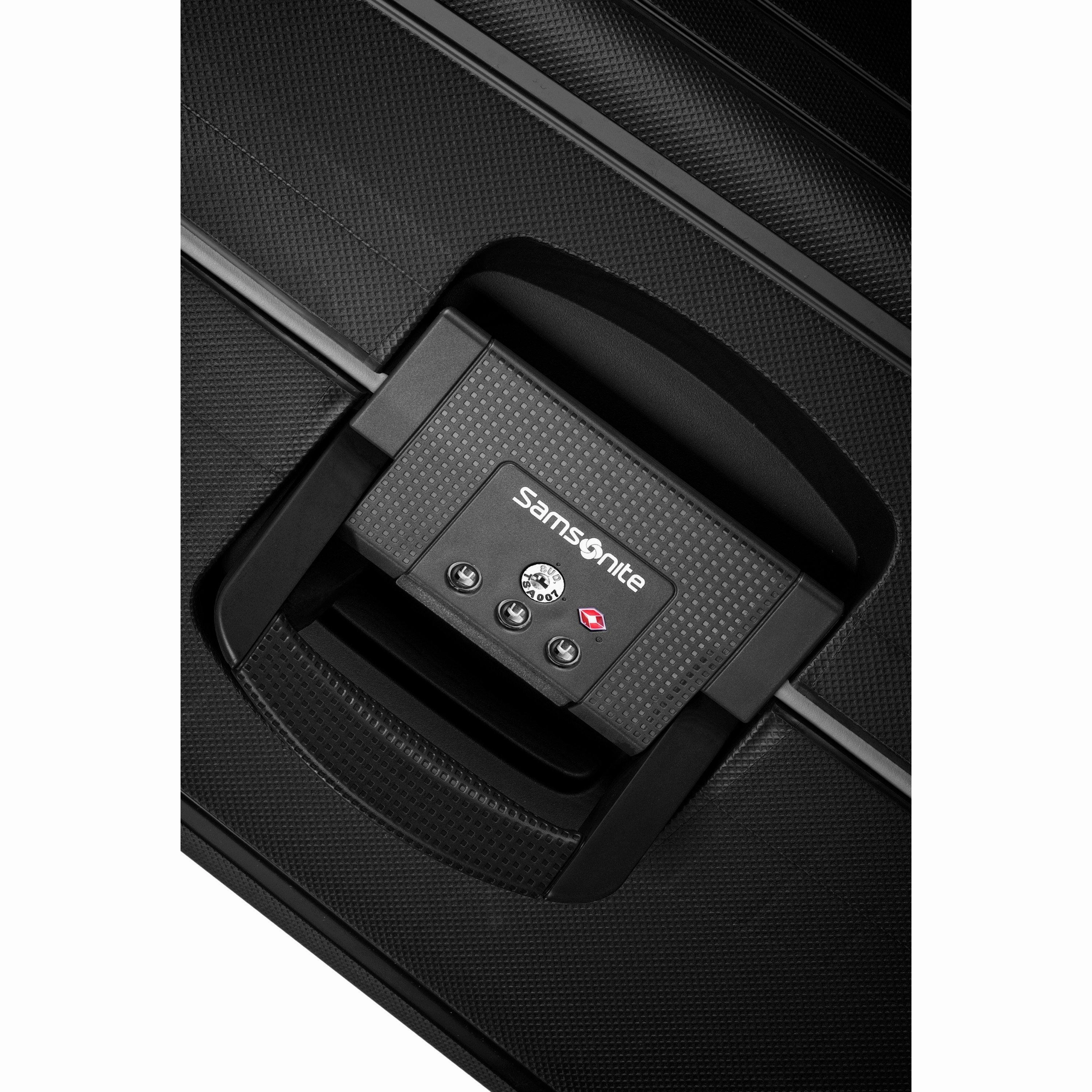Samsonite S'Cure 30" 4-Wheel Large Luggage