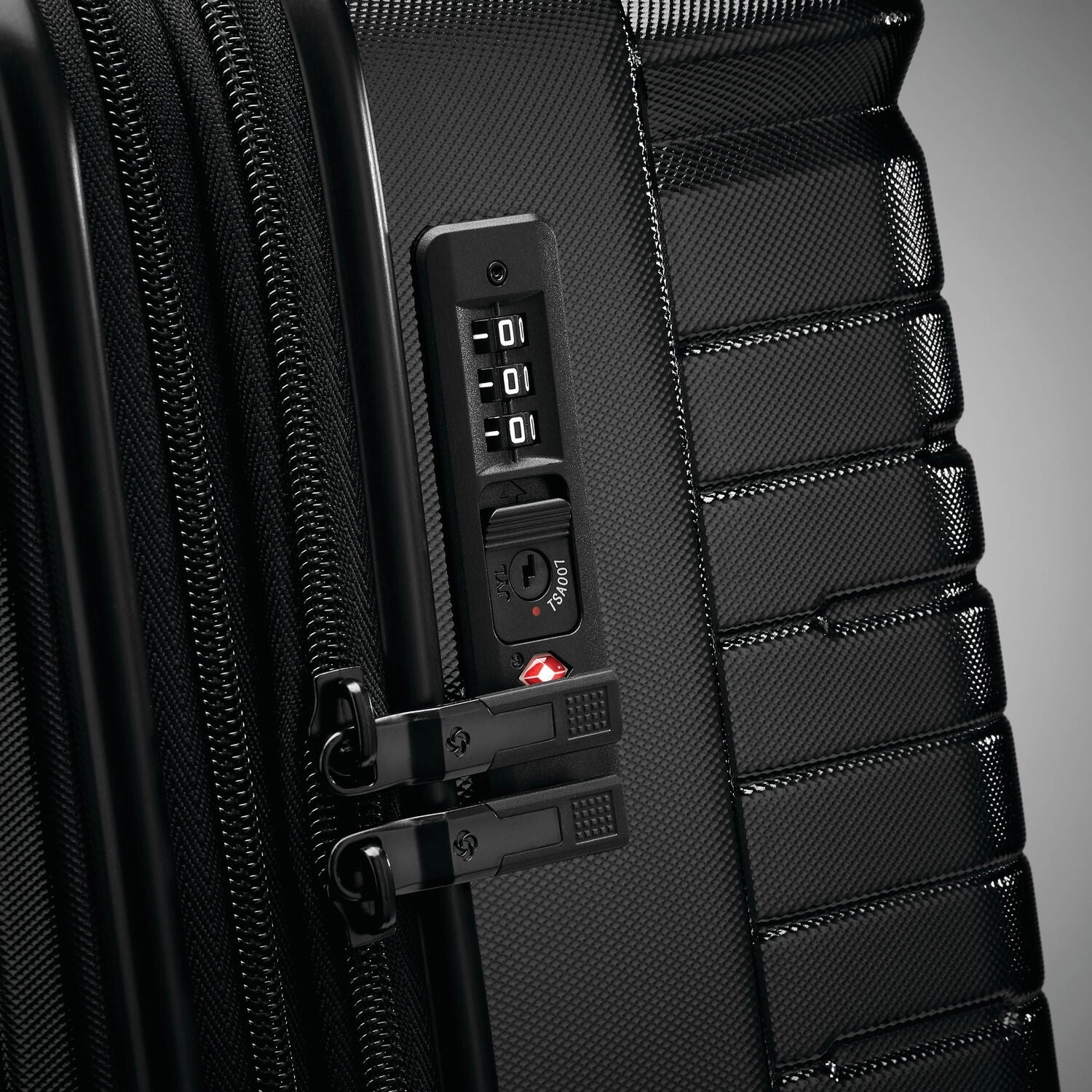 Samsonite Silhouette 16 Hardside Large Expandable Spinner