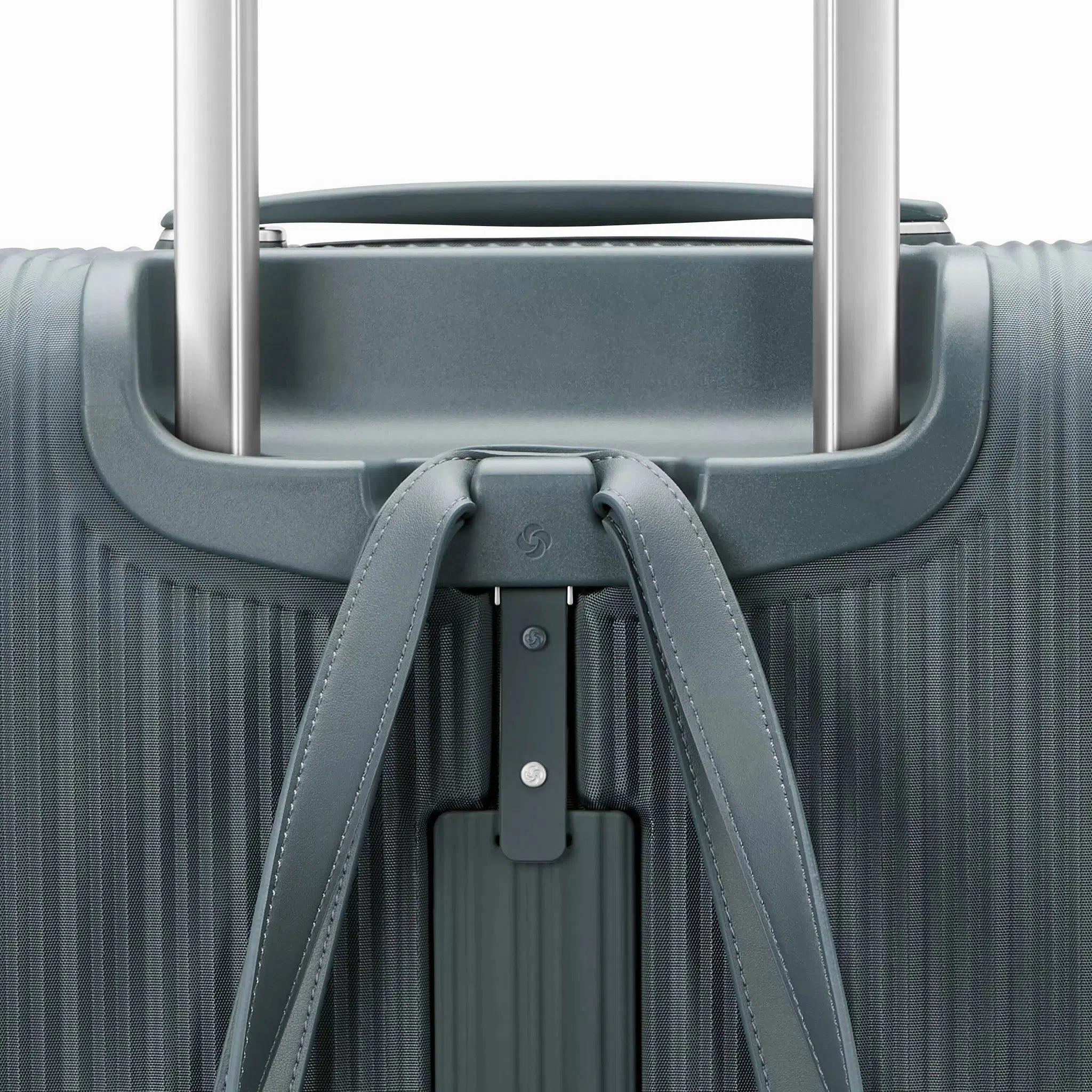 Samsonite Silhouette 18 Softside Medium Expandable Spinner