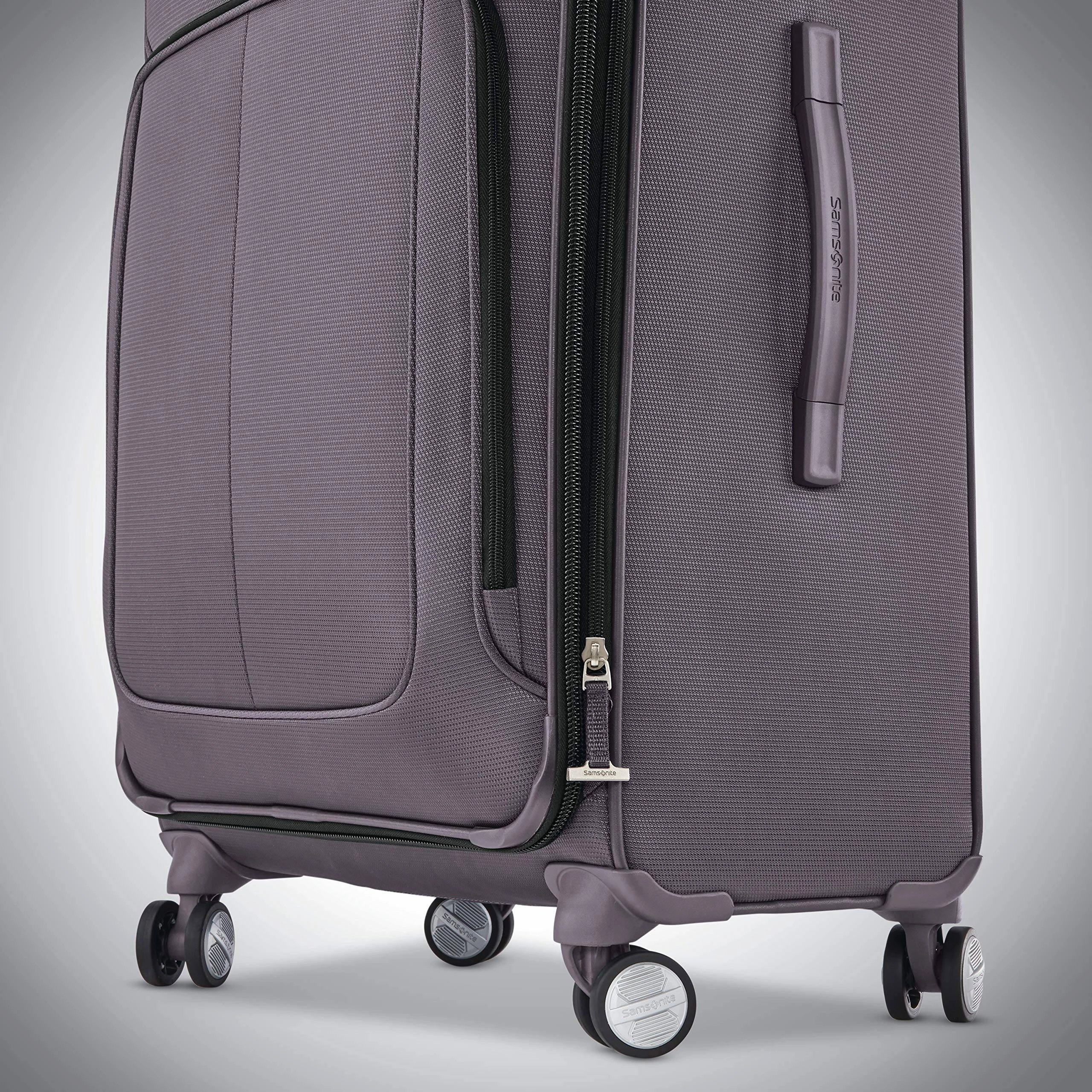 Samsonite SoLyte DLX 20" 4-Wheel Carry-On Luggage