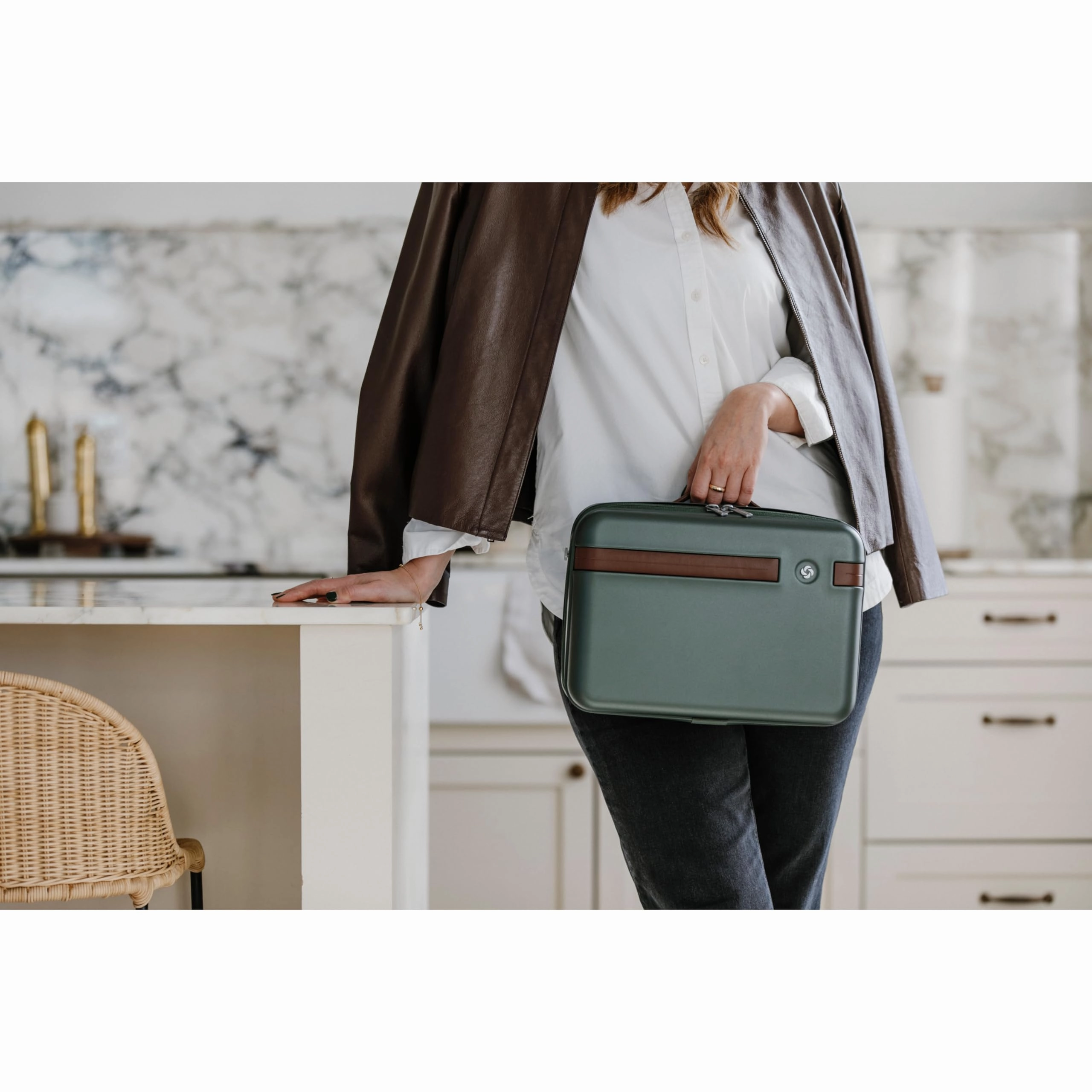 Samsonite Virtuosa Hardside Train Case, Crossbody Travel Makeup Case with Removable Strap