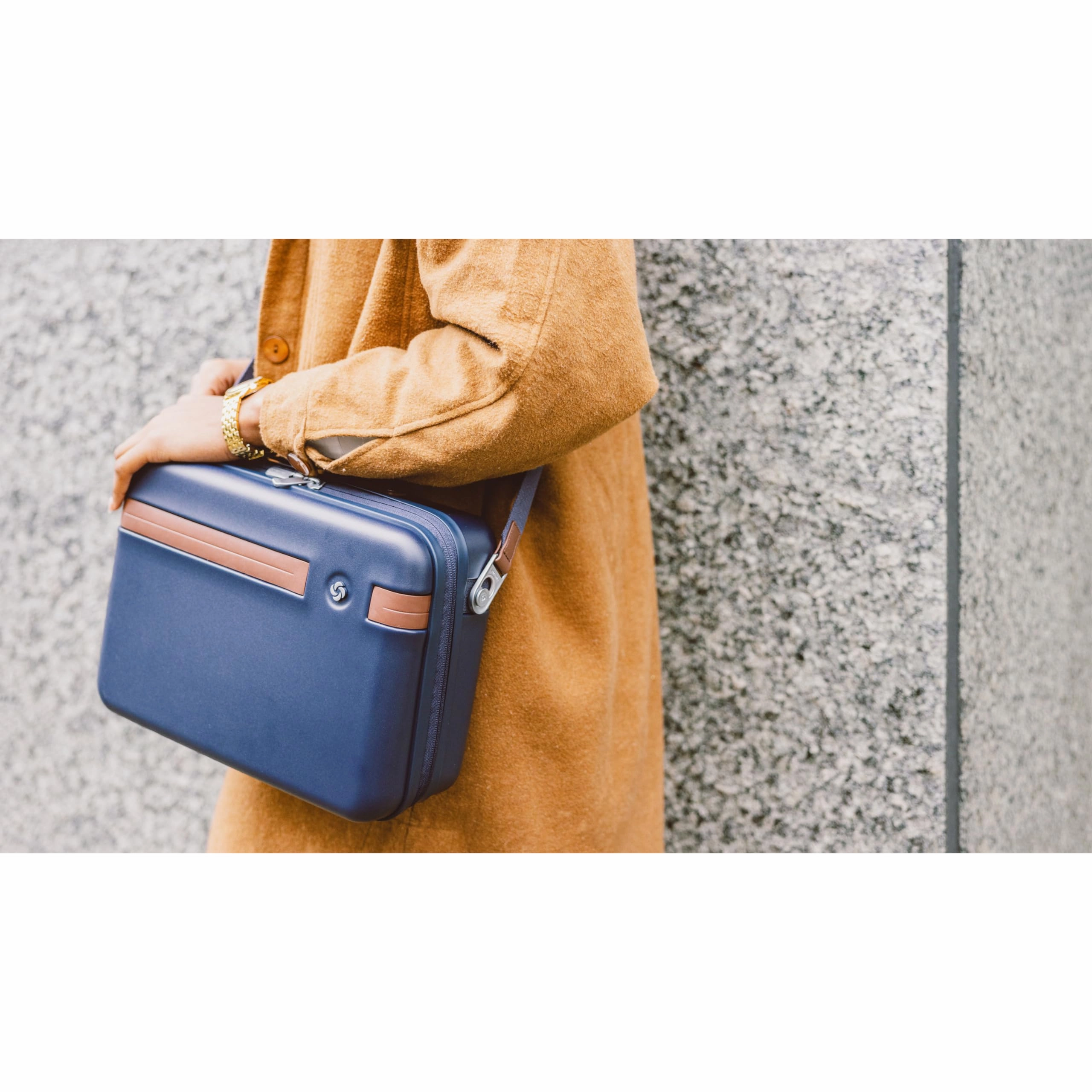 Samsonite Virtuosa Hardside Train Case, Crossbody Travel Makeup Case with Removable Strap