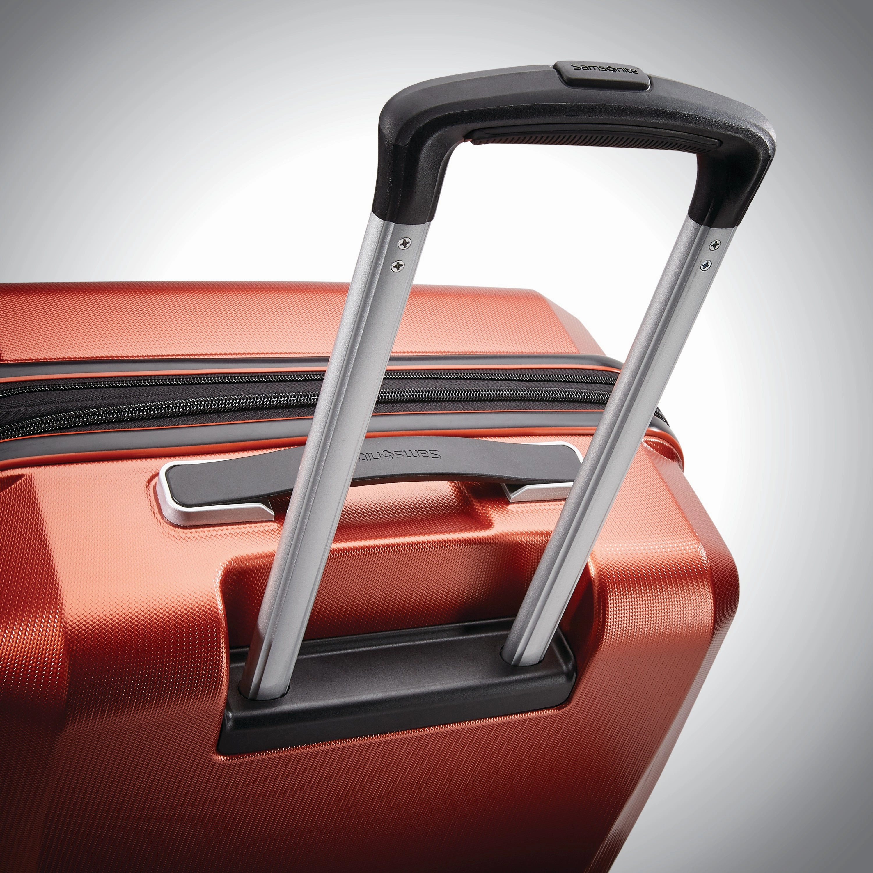 Samsonite Winfield 3 DLX 3 Piece Set (20"/24"/28") 4-Wheel Luggage Sets