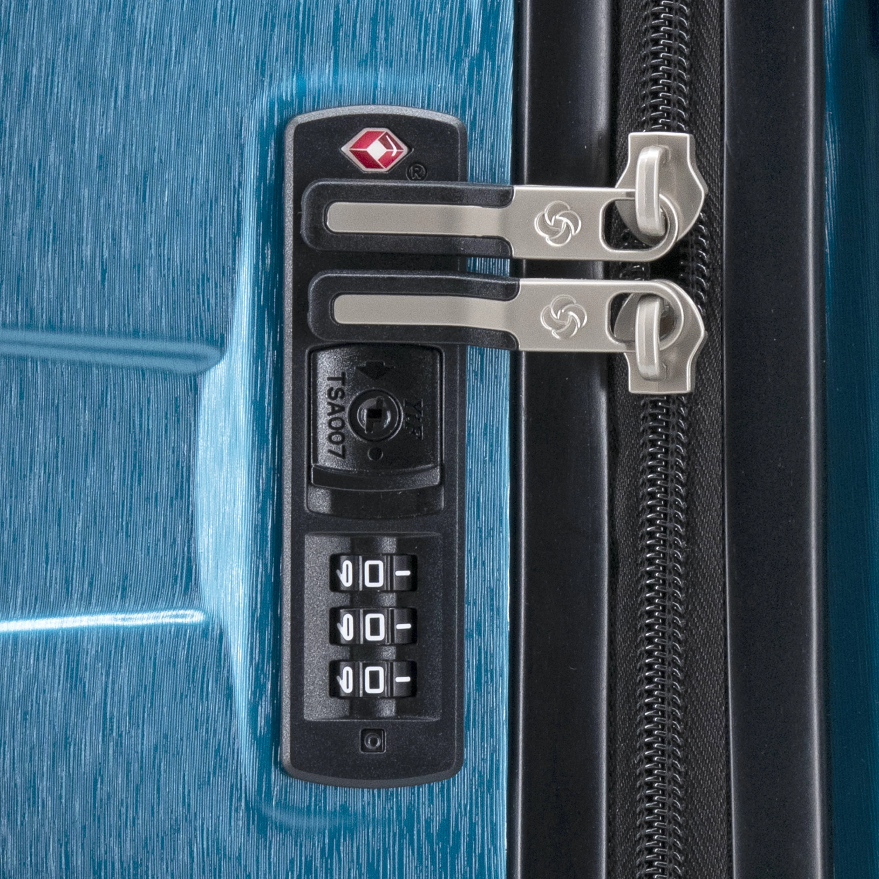 Samsonite Ziplite 6 Spinner Carry-On Luggage