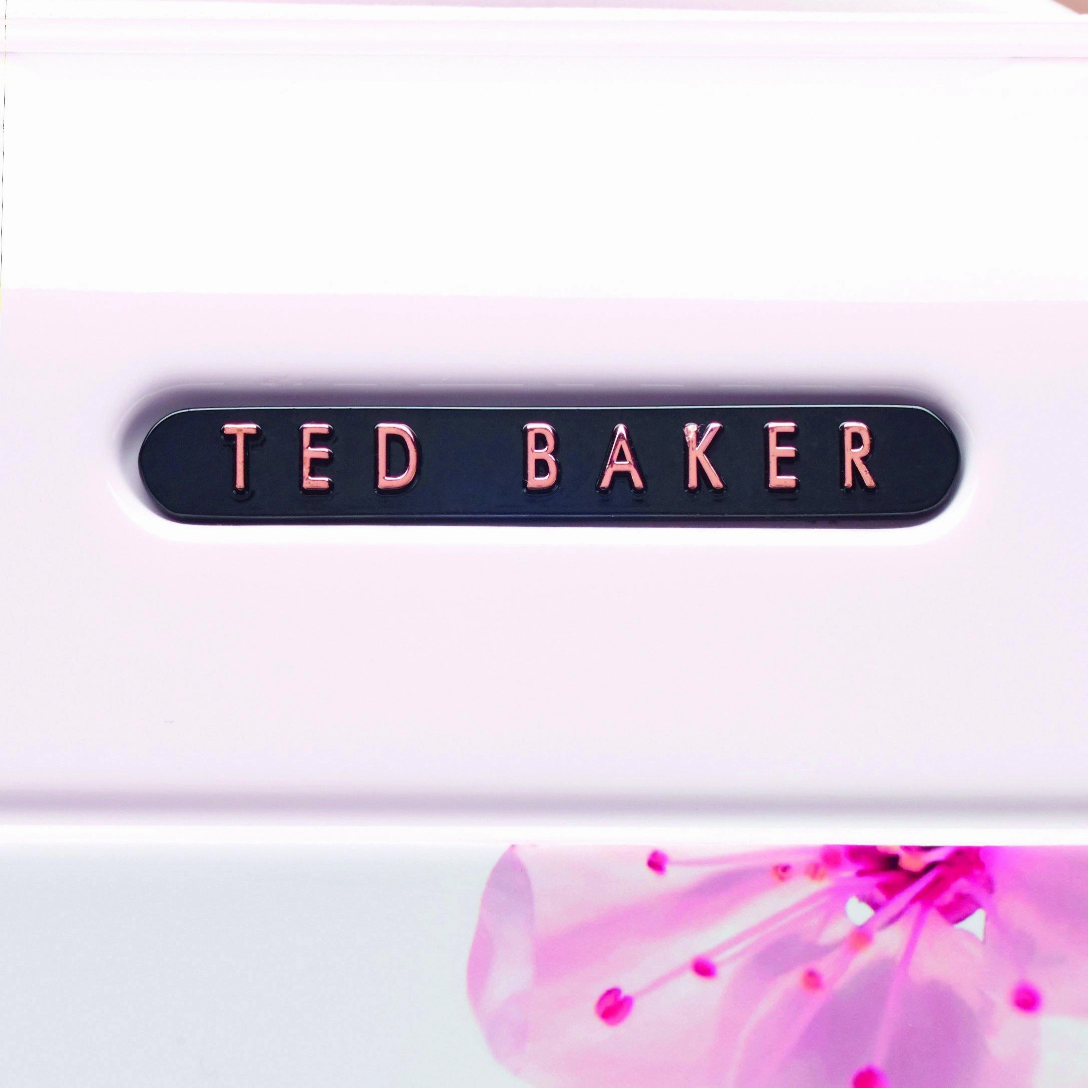 Ted baker Women's Hardside Checked-Medium 4-Wheel Medium Luggage
