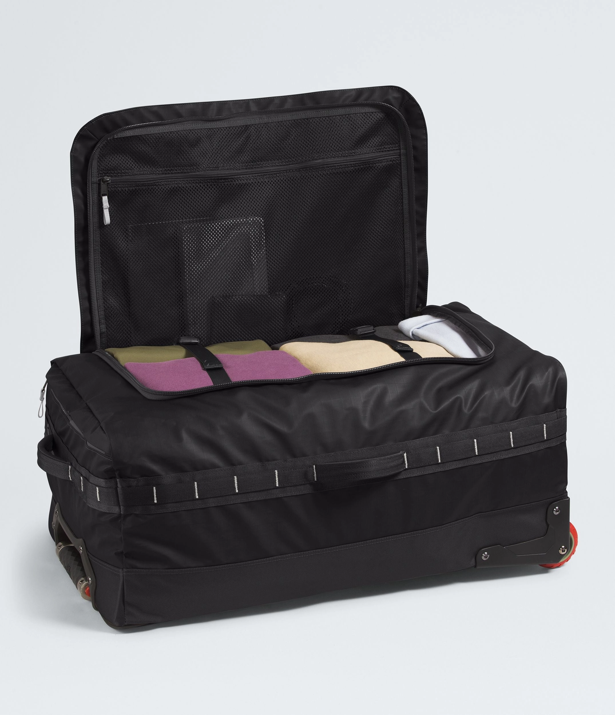 The North Face Base Camp Voyager 29" Roller