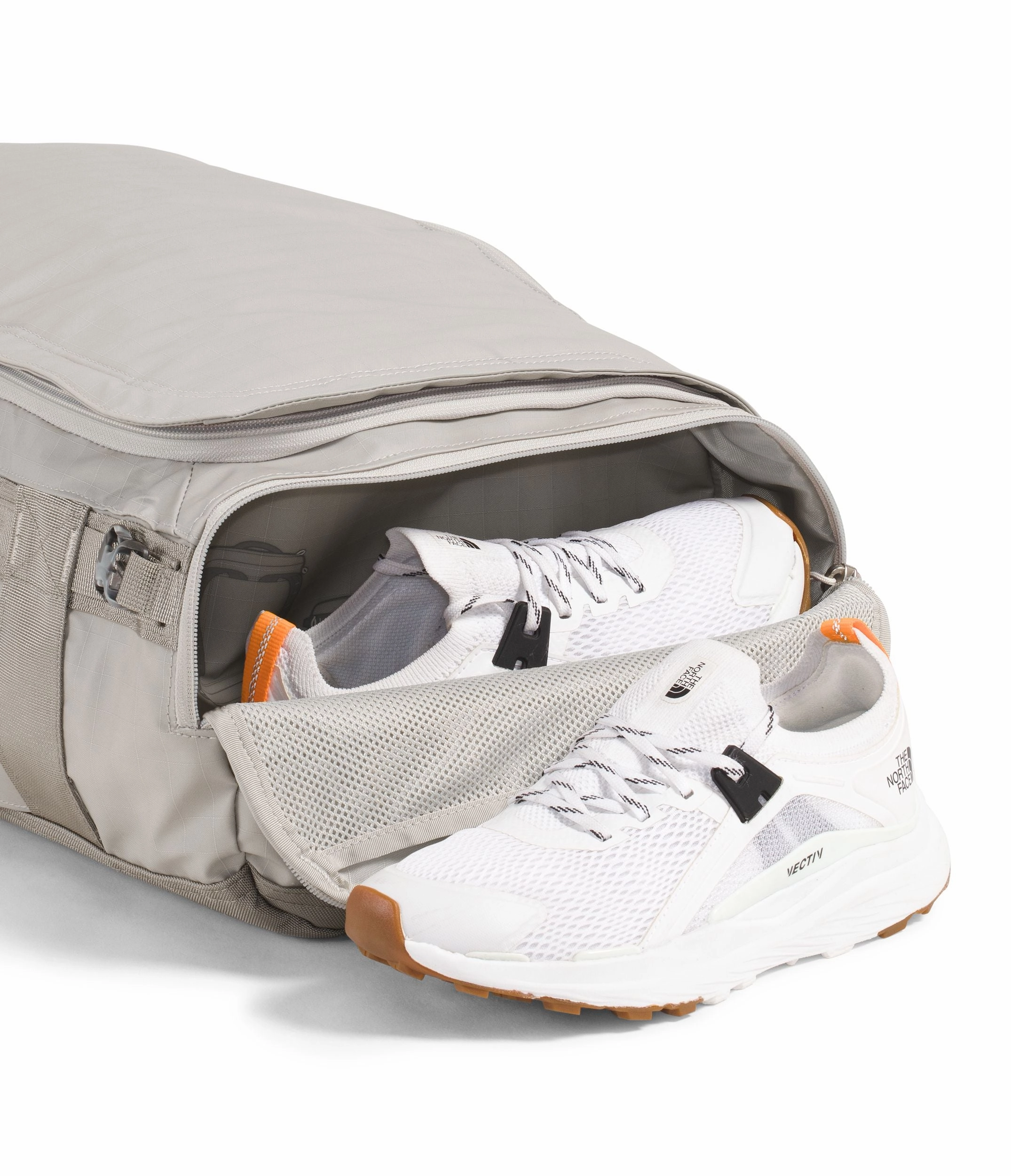 The North Face Base Camp Voyager Duffel32L