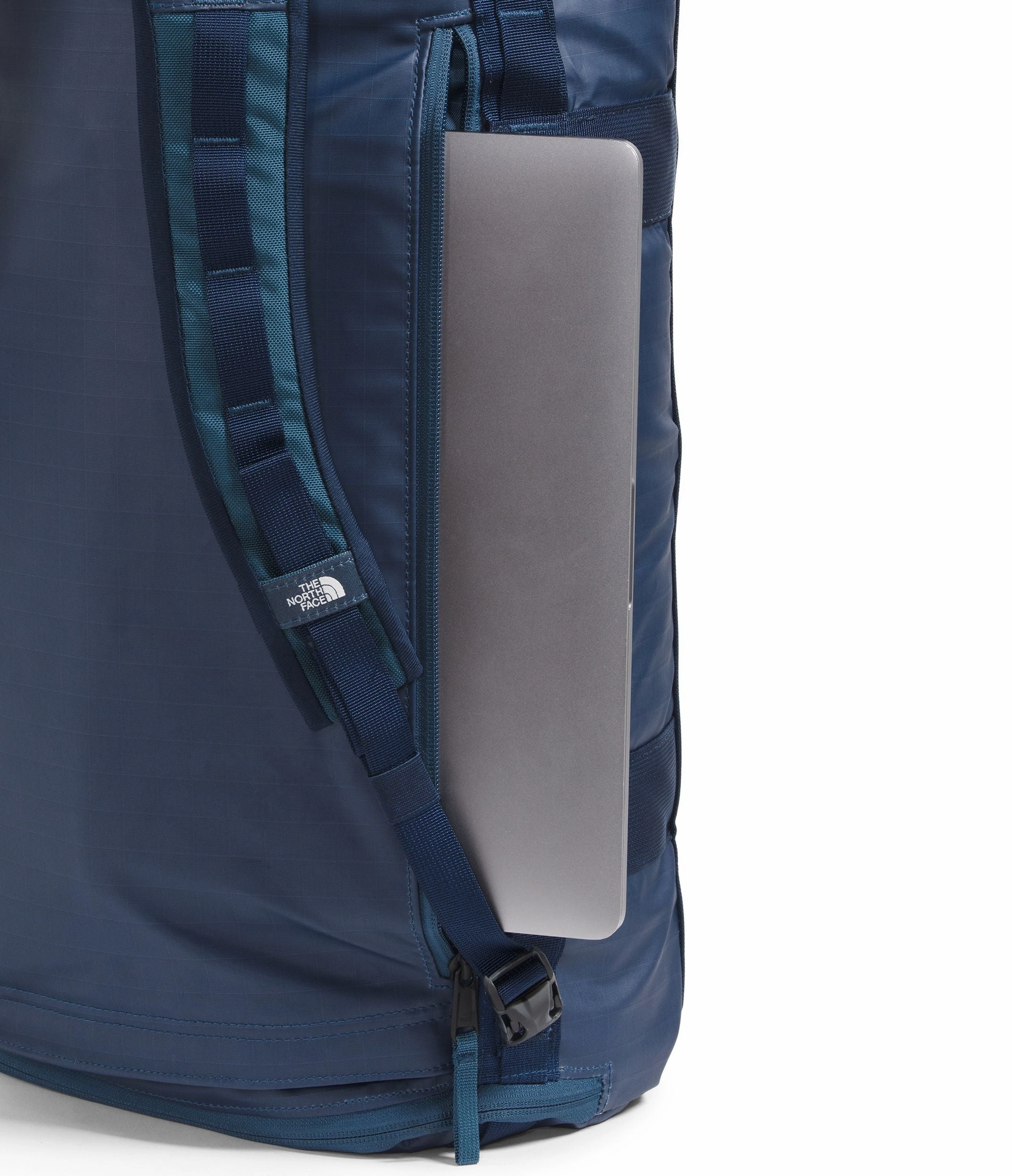 The North Face Base Camp Voyager Duffel32L