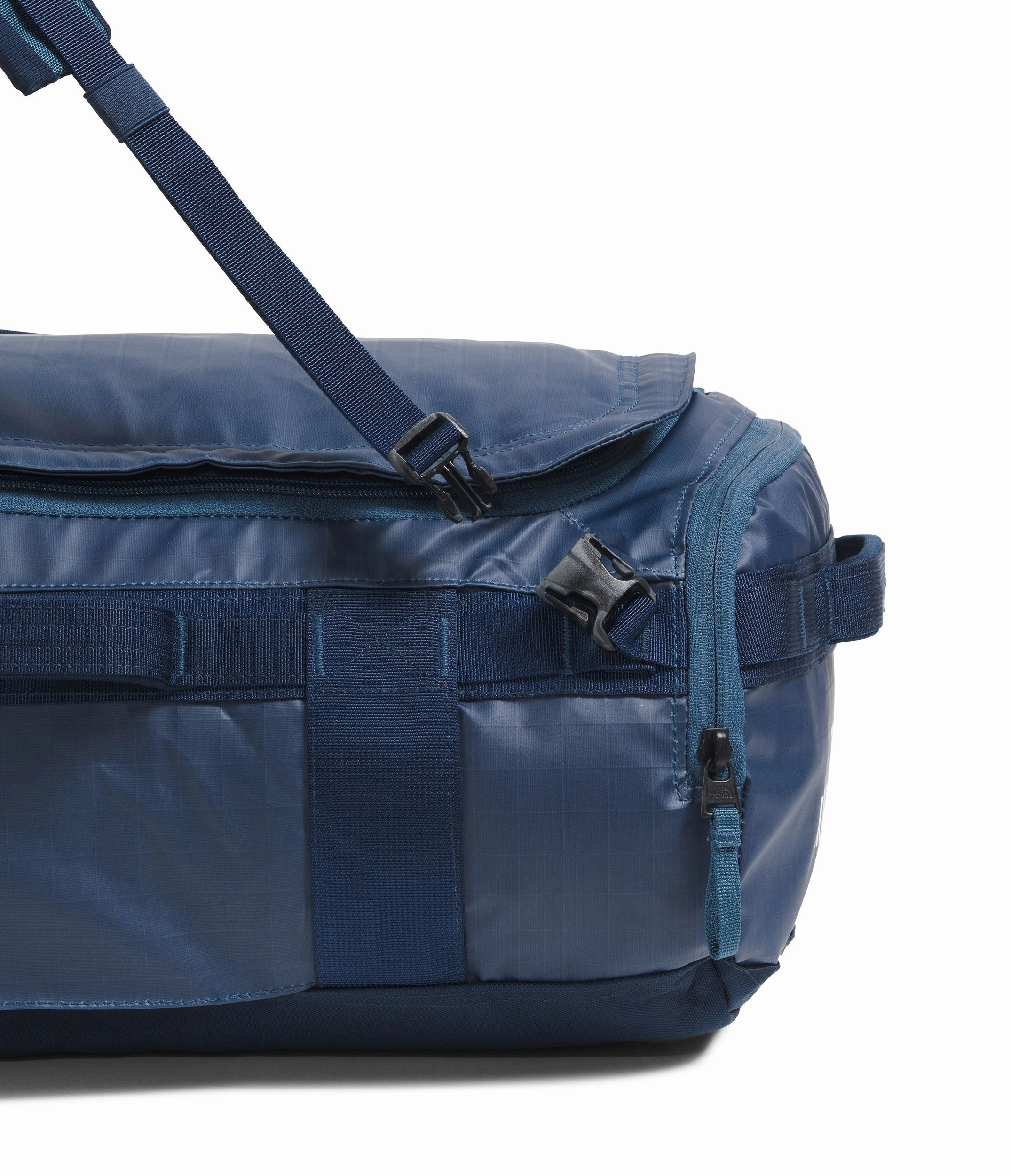 The North Face Base Camp Voyager Duffel32L