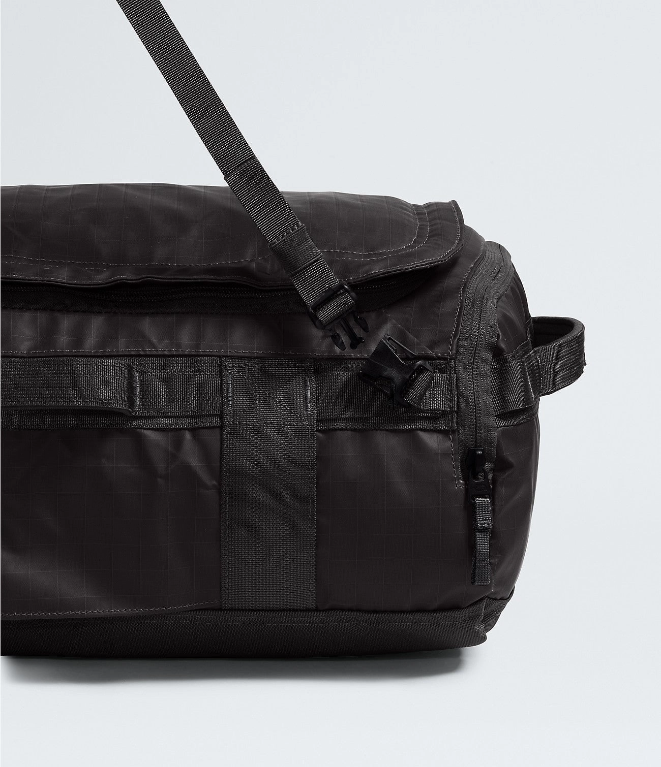 The North Face Base Camp Voyager Duffel32L