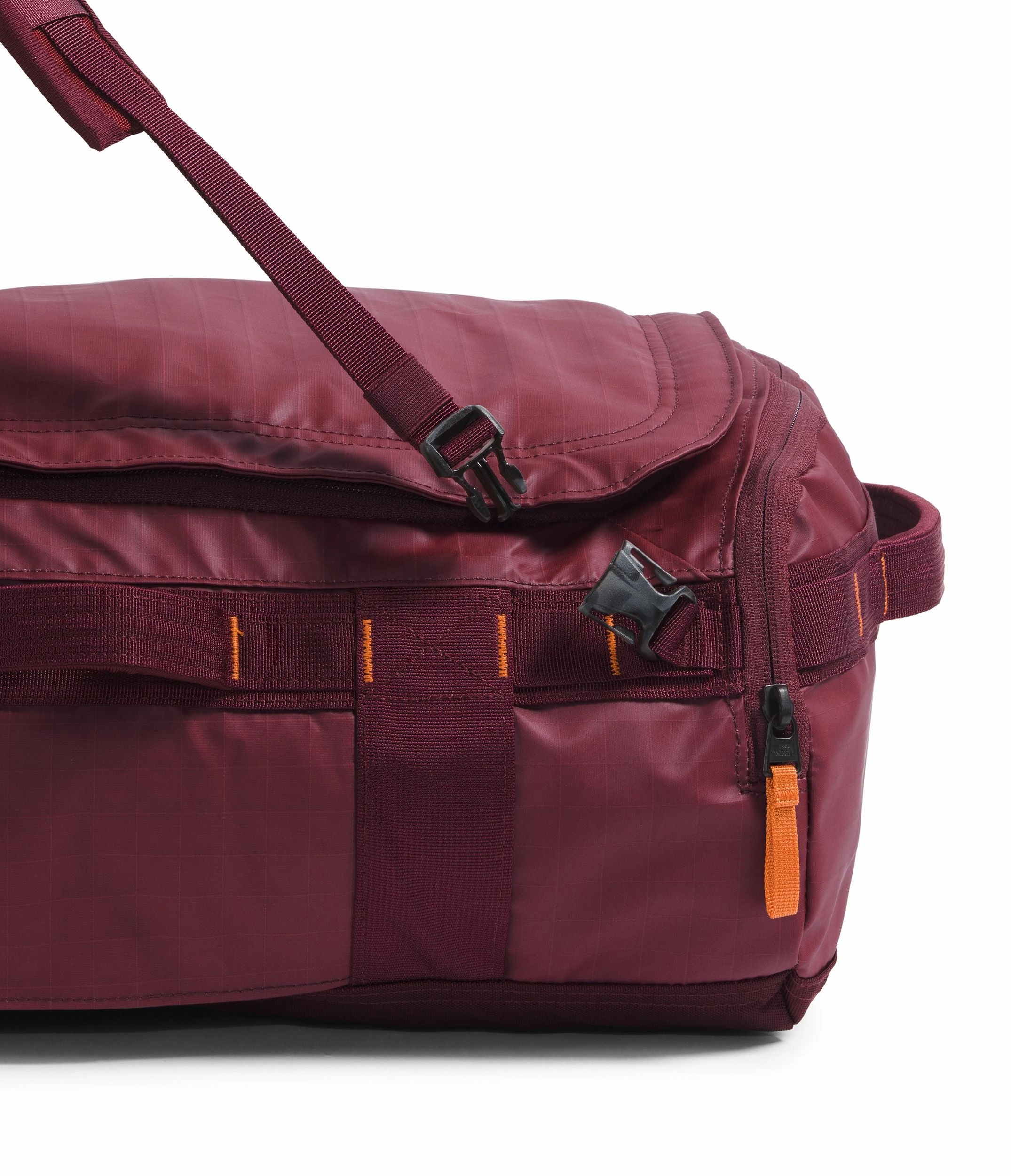 The North Face Base Camp Voyager Duffel32L