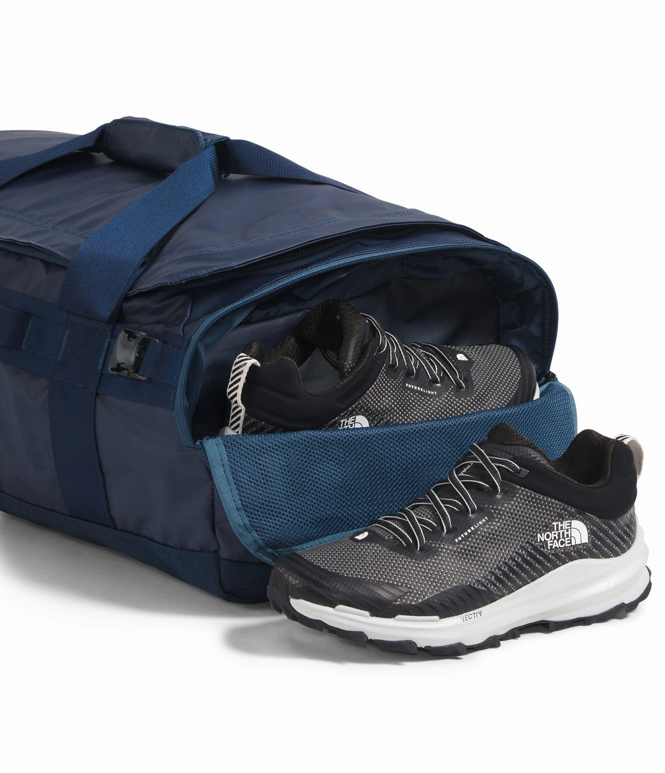 The North Face Base Camp Voyager Duffel42L