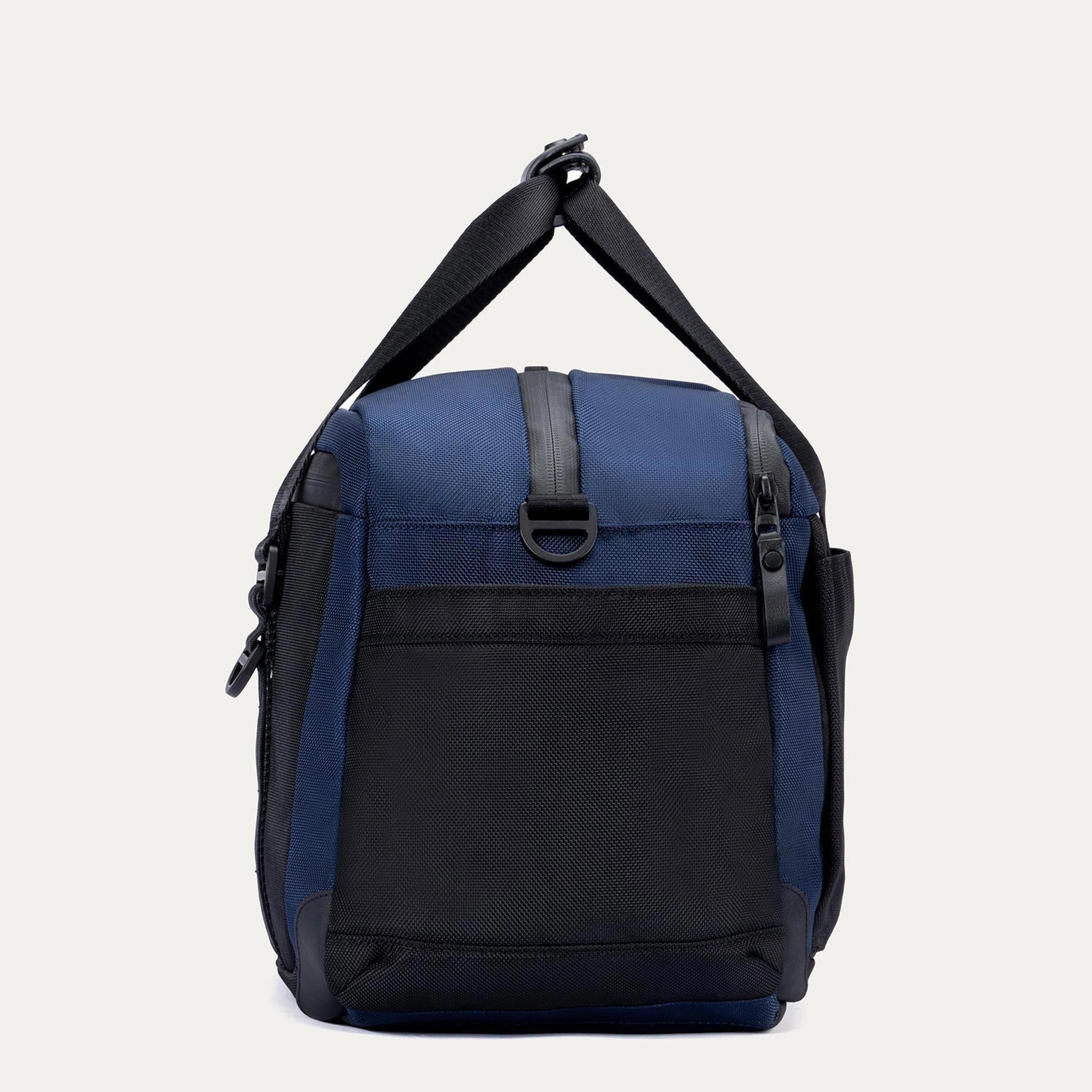 Travelpro Altitude Day-to-Day Duffel