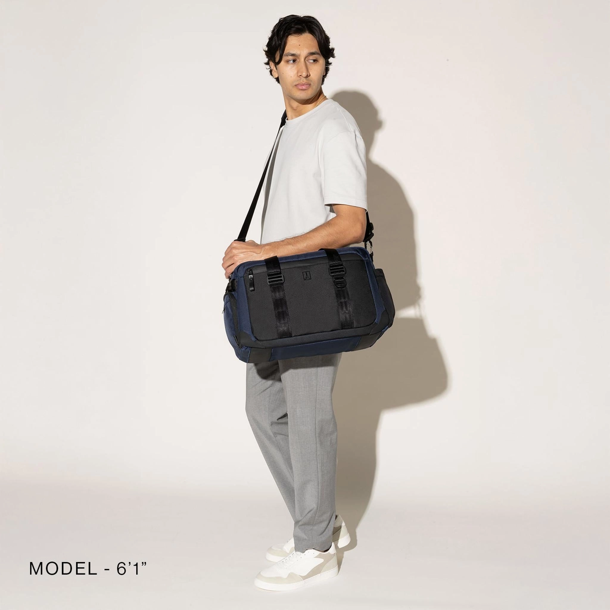 Travelpro Altitude Day-to-Day Duffel