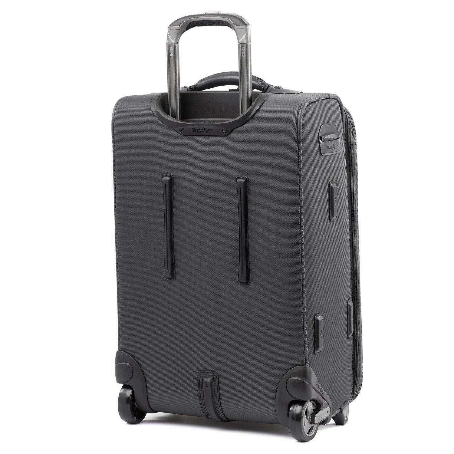 TravelPro Crew 10 22" Expandable Rollaboard Suiter
