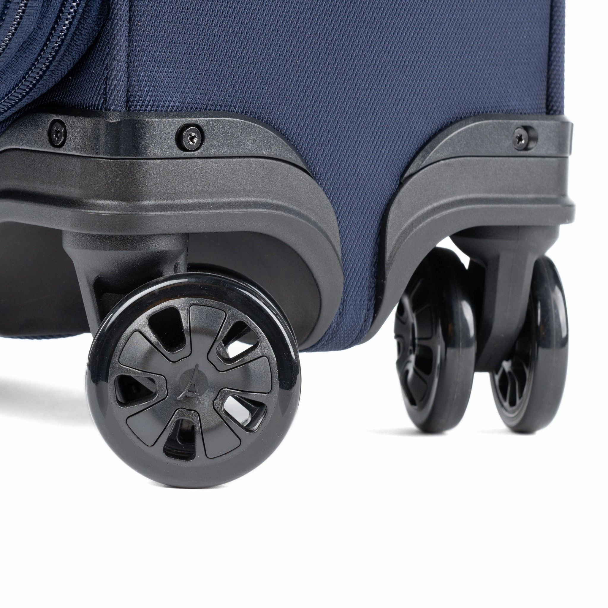 Travelpro Crew Classic Compact Carry-On Expandable Spinner (International)