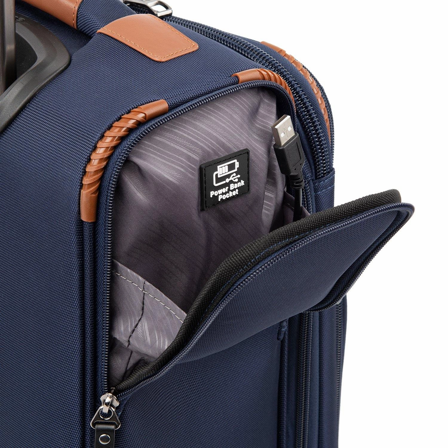 Travelpro Crew Versapack Global Carry-On Exp Rollaboard