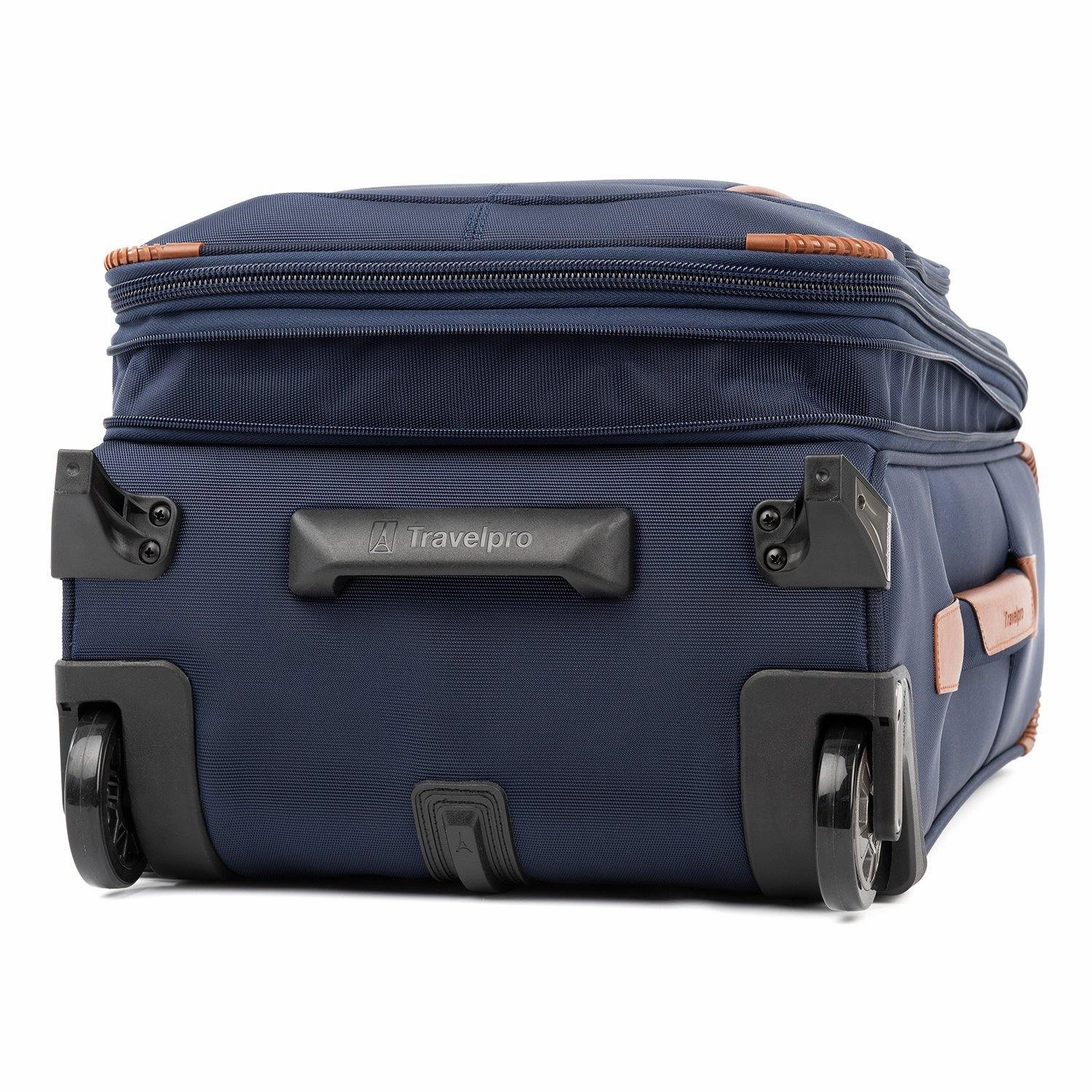 Travelpro Crew Versapack Global Carry-On Exp Rollaboard