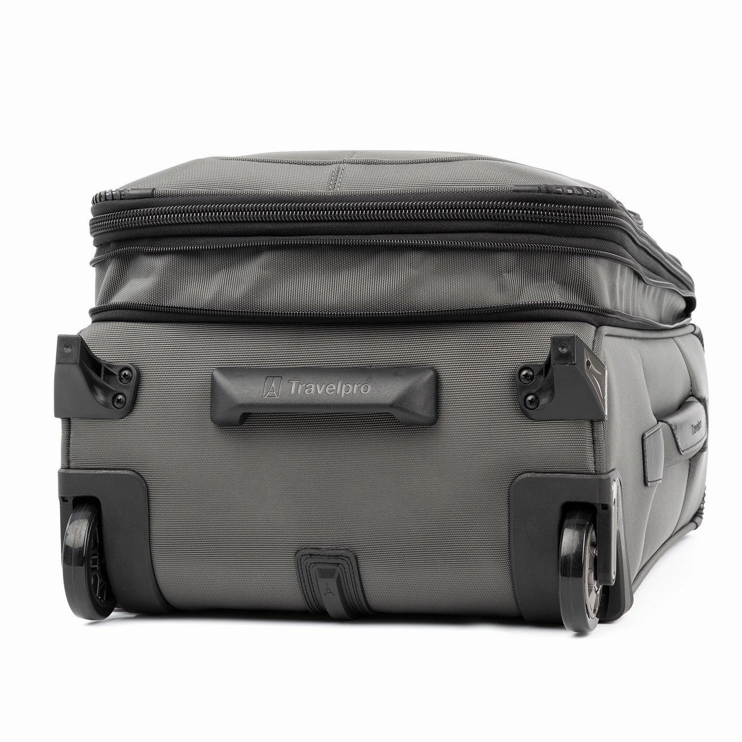 Travelpro Crew Versapack Global Carry-On Exp Rollaboard