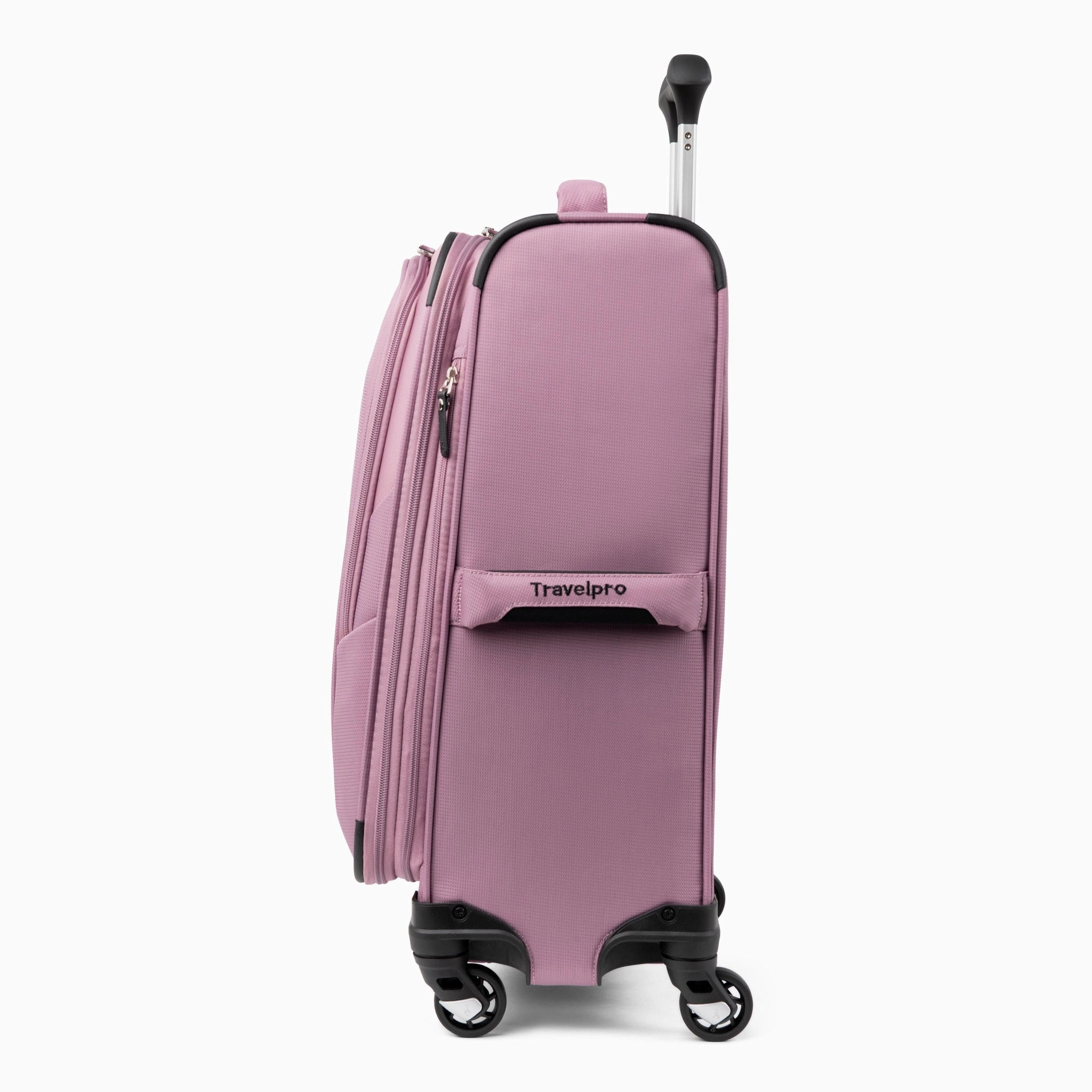 Travelpro Maxlite 5  Lightweight 21" Expandable Carry-On Spinner