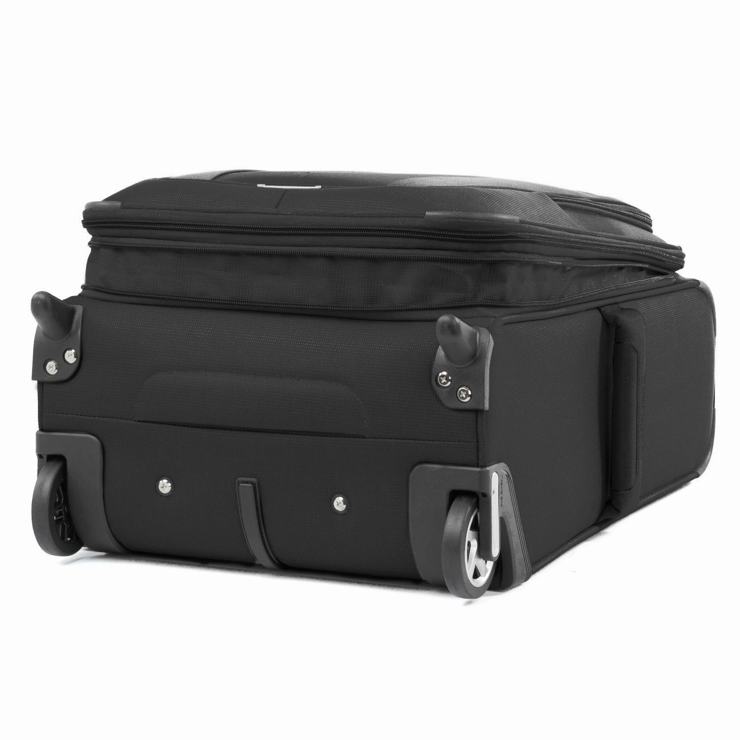 Travelpro Maxlite 5 Lightweight 22" Expandable Carry-On Rollaboard (2-Wheeled)
