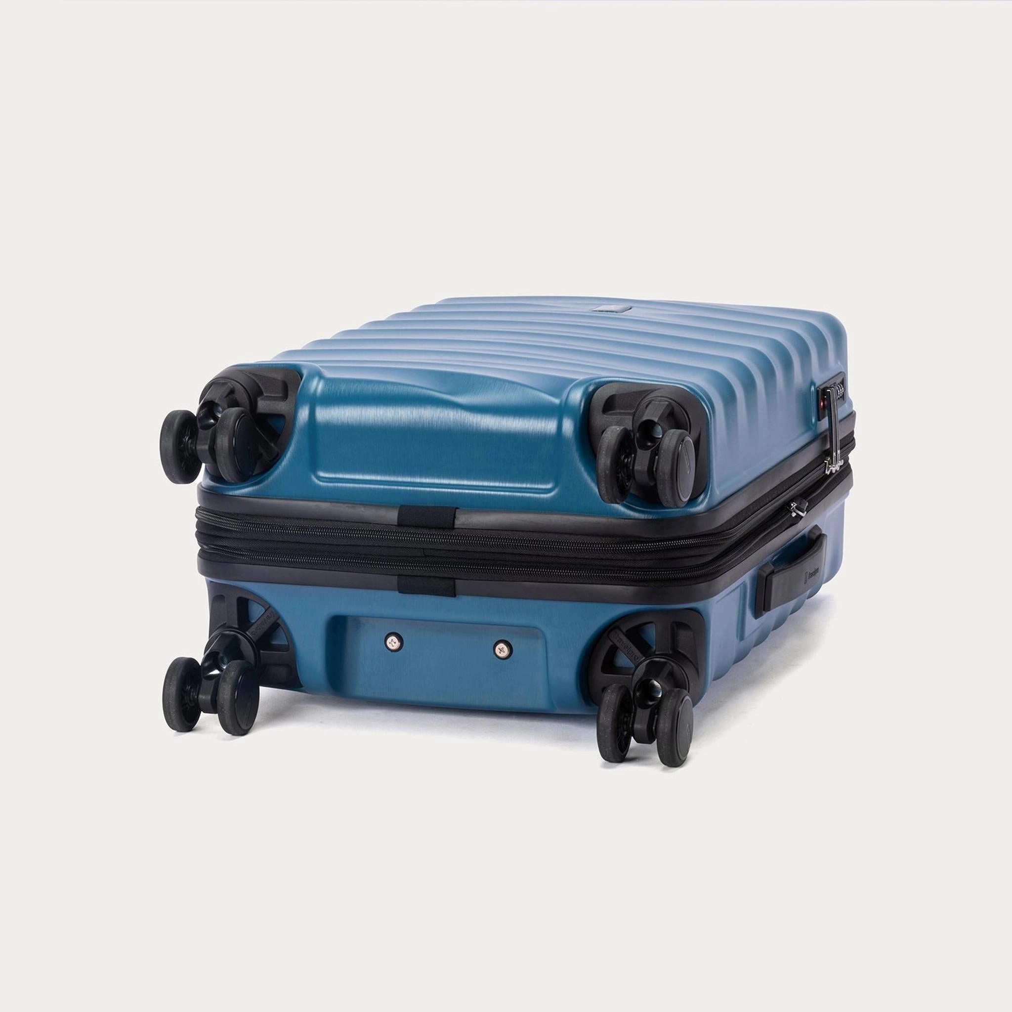 Travelpro Maxlite Air V2 Carry-on Expandable Spinner
