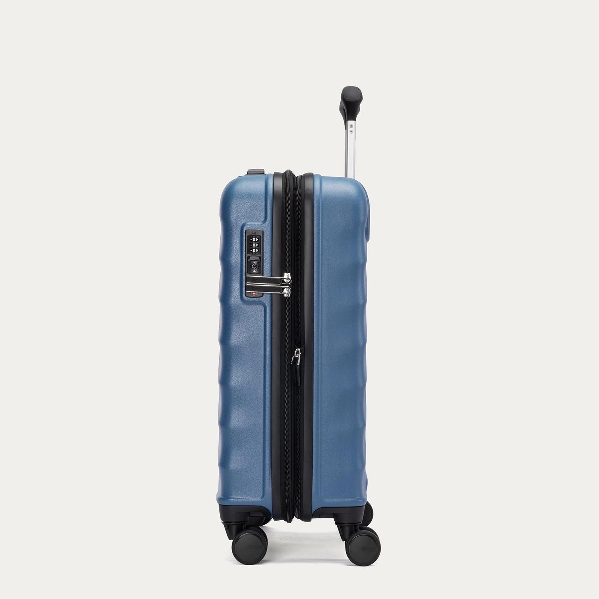 Travelpro Maxlite Air V2 International Carry-on Expandable Spinner