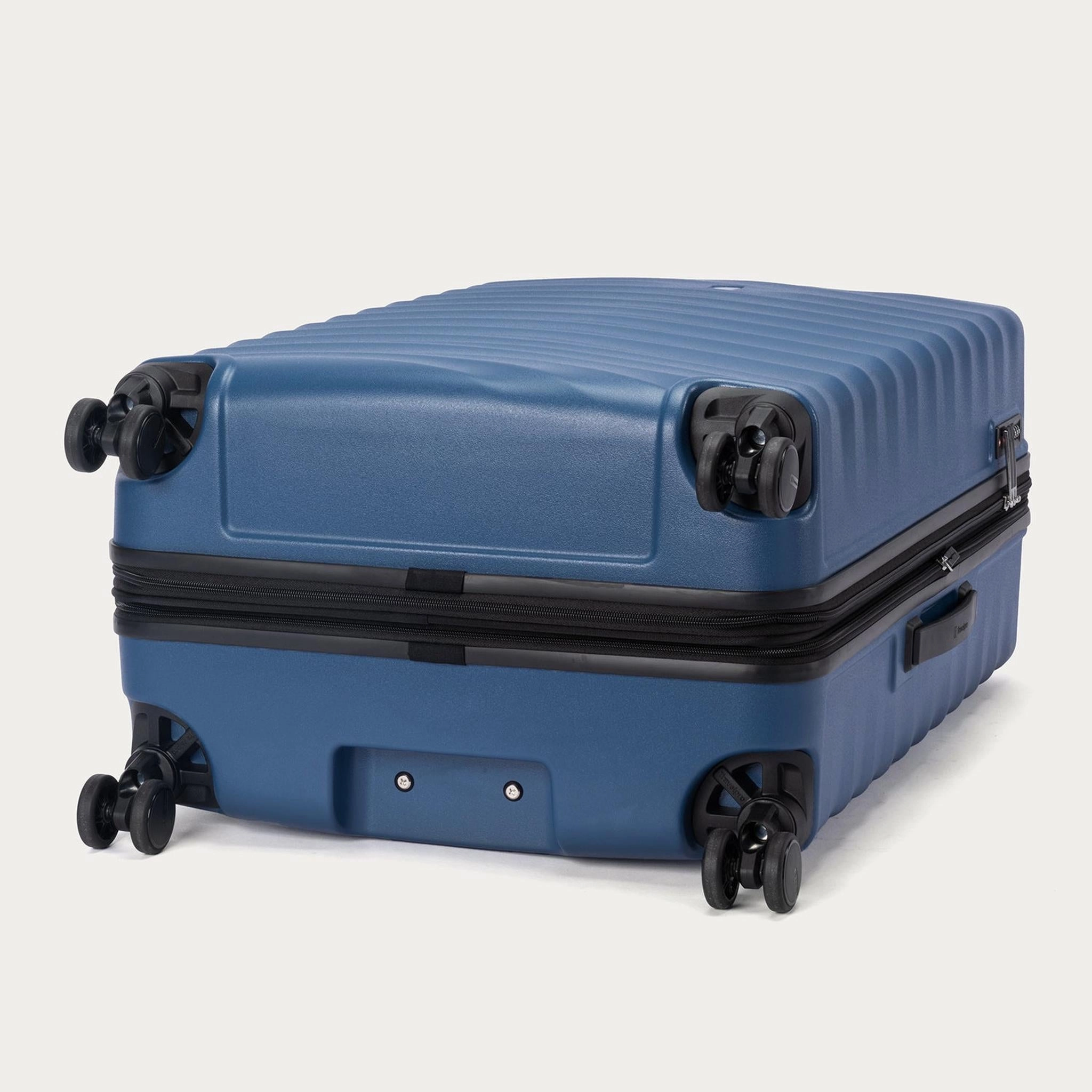 Travelpro Maxlite Air V2 Large Check-in Expandable Spinner