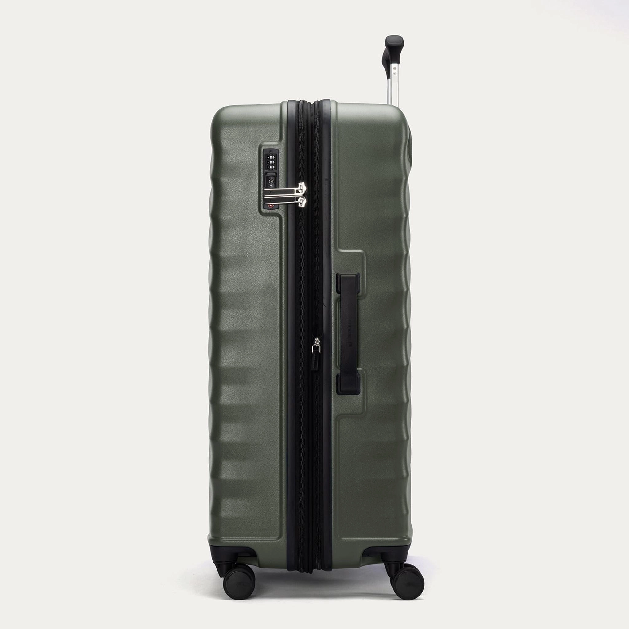 Travelpro Maxlite Air V2 Large Check-in Expandable Spinner