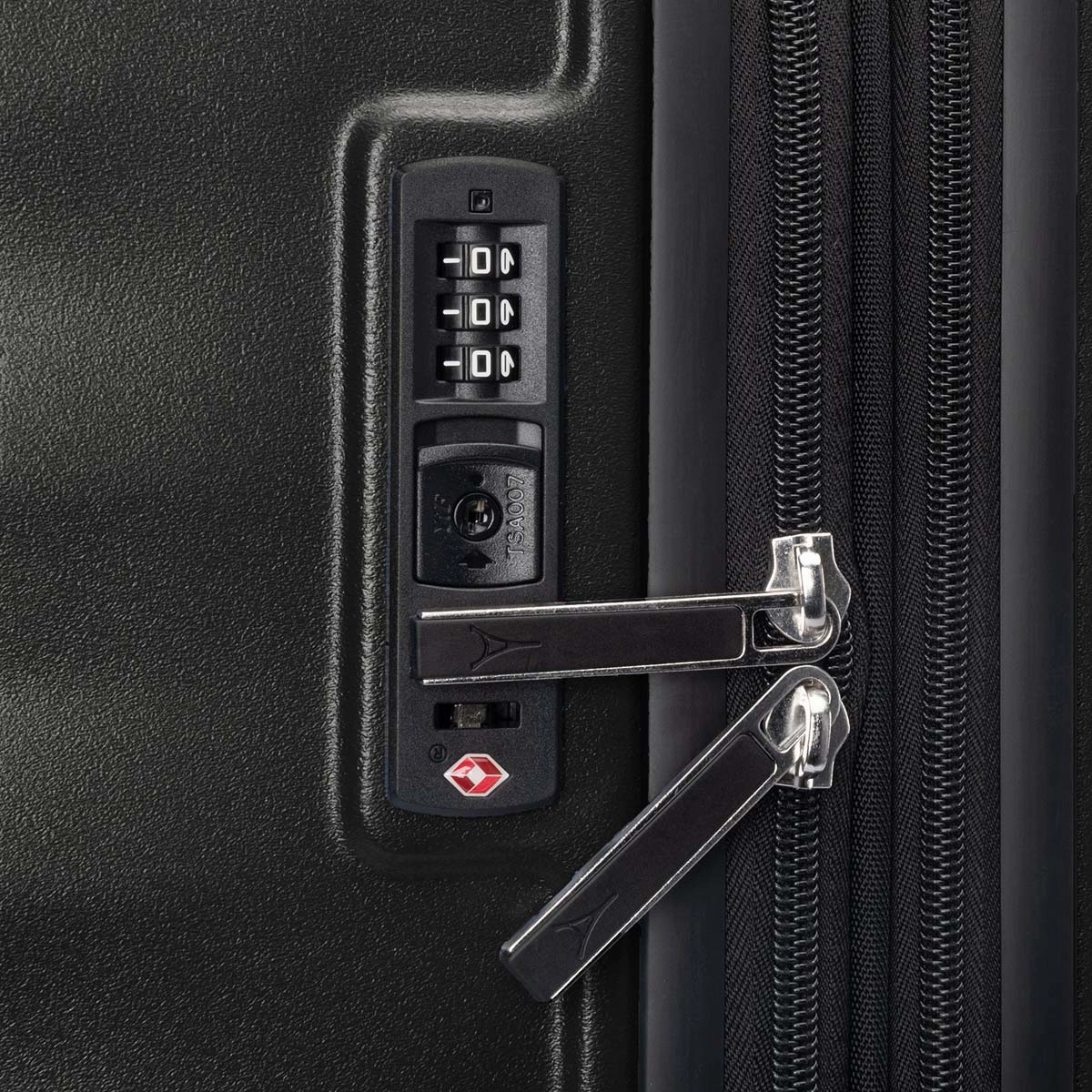 Travelpro Maxlite Air V2 Large Check-In Hardside Spinner