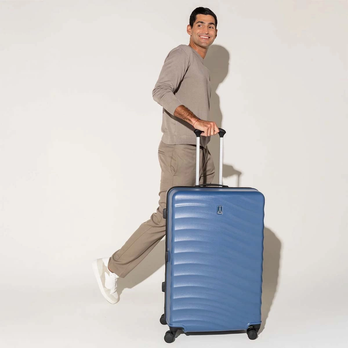 Travelpro Maxlite Air V2 Large Check-In Hardside Spinner
