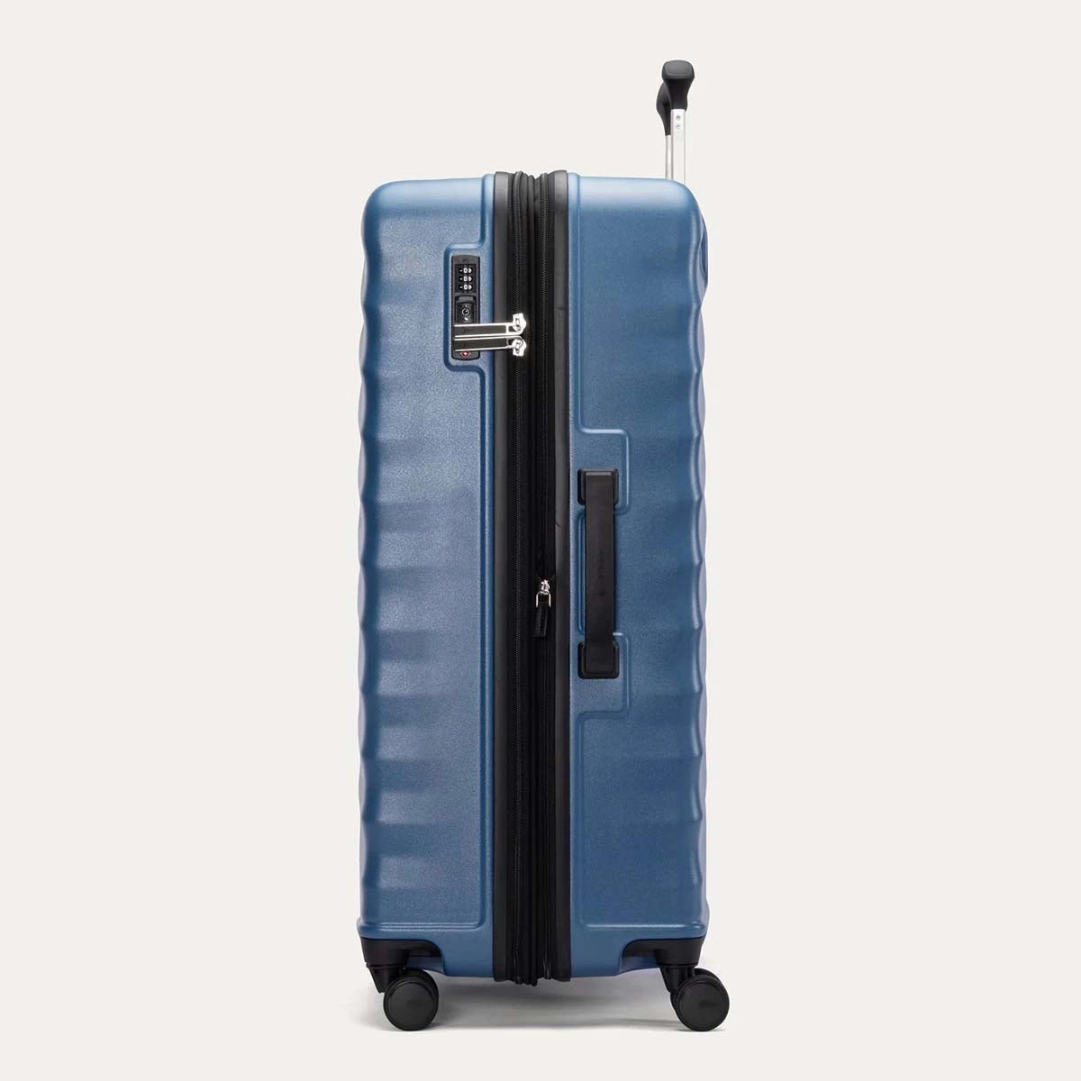 Travelpro Maxlite Air V2 Large Check-In Hardside Spinner