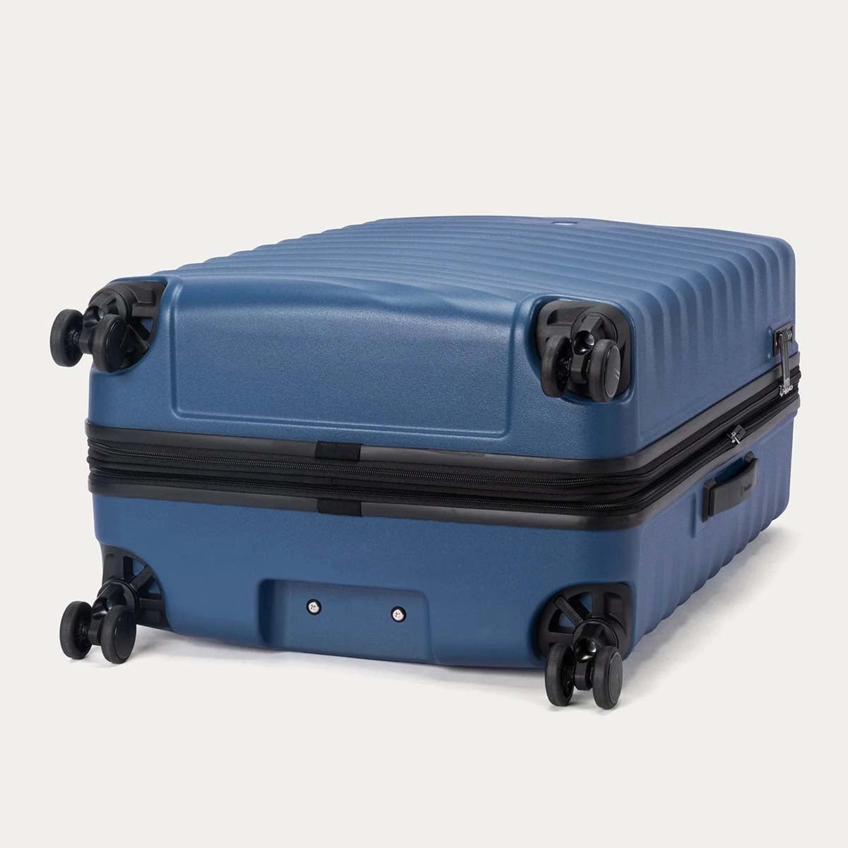 Travelpro Maxlite Air V2 Large Check-In Hardside Spinner