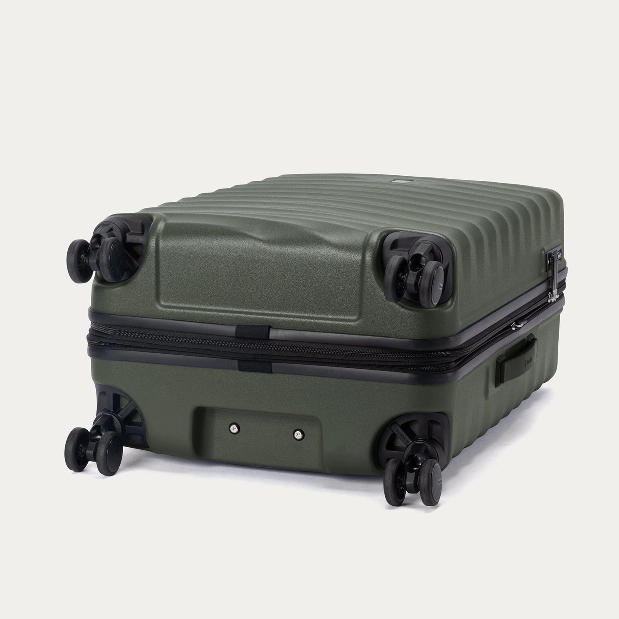Travelpro Maxlite Air V2 Medium Check-in Expandable Spinner