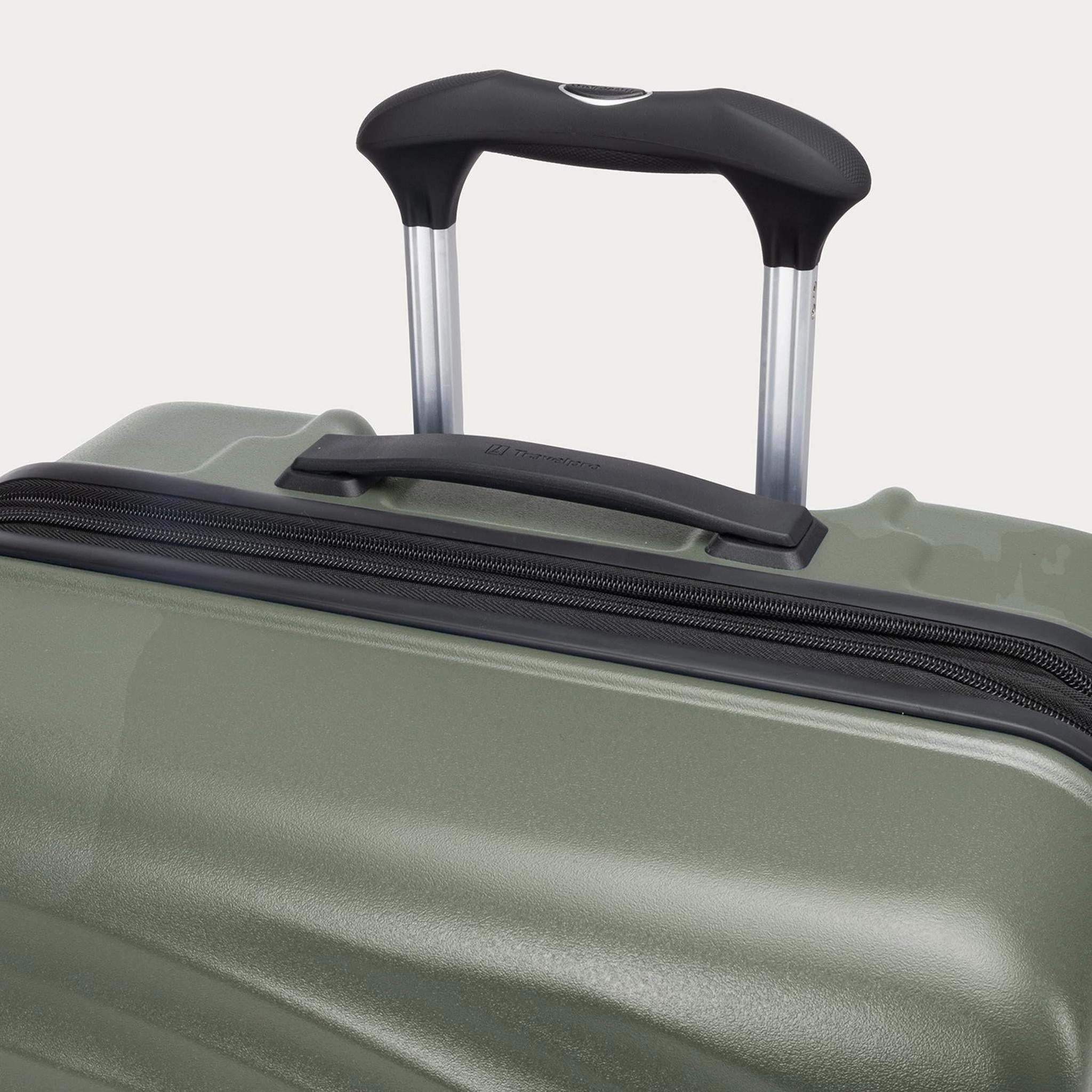 Travelpro Maxlite Air V2 Medium Check-in Expandable Spinner