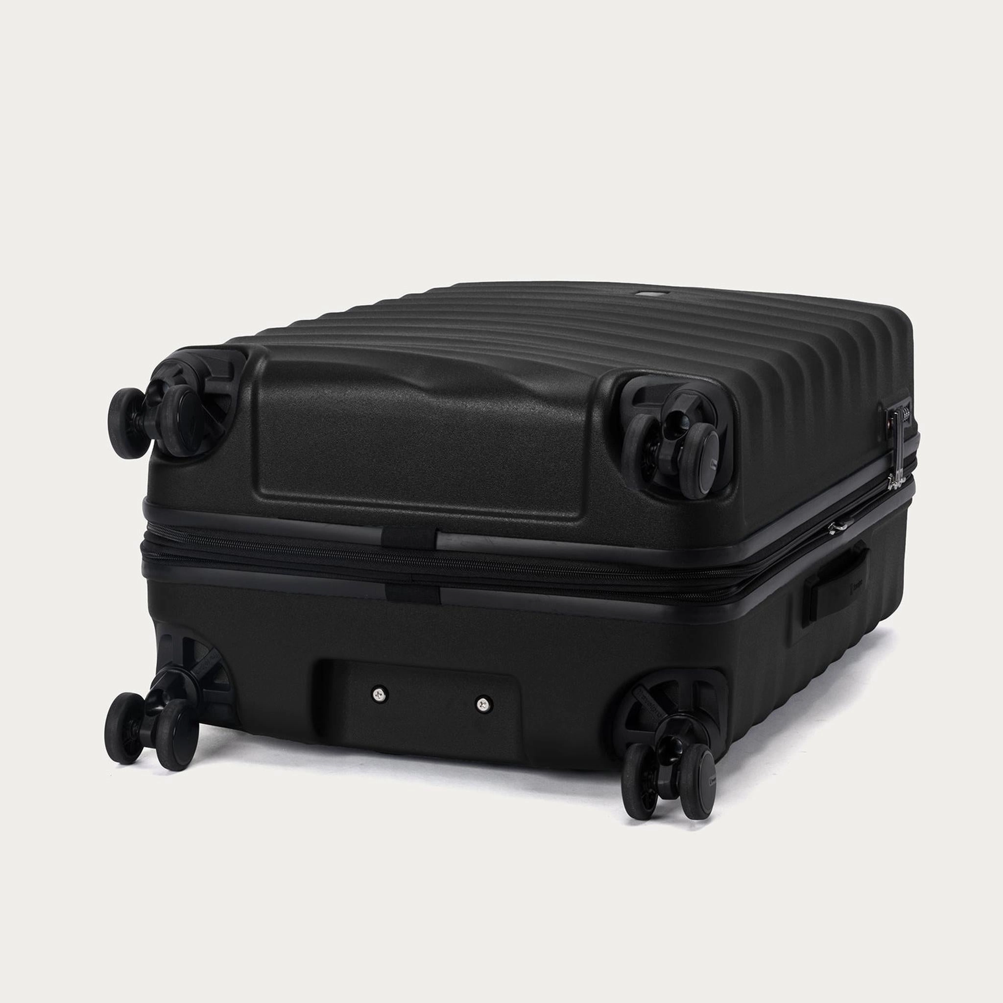 Travelpro Maxlite Air V2 Medium Check-in Expandable Spinner