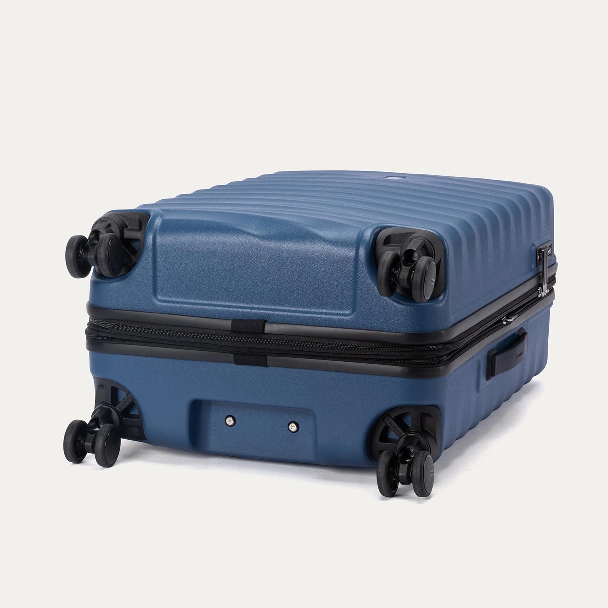 Travelpro Maxlite Air V2 Medium Check-in Expandable Spinner