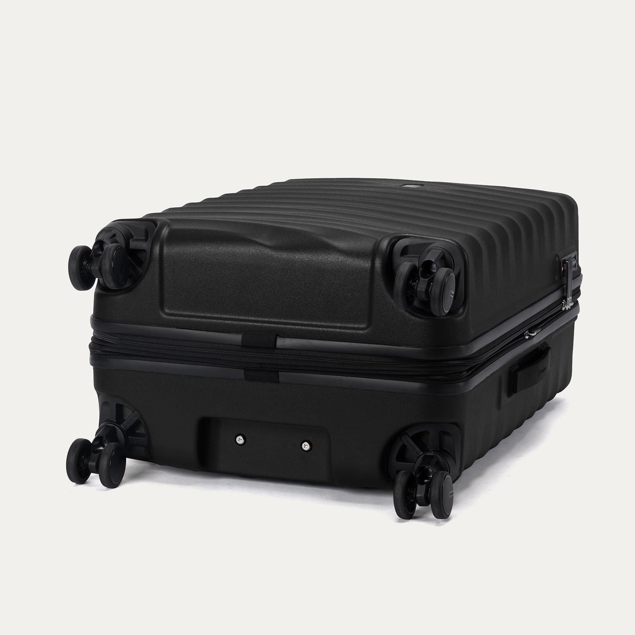 Travelpro Maxlite Air V2 Medium Check-in Expandable Spinner