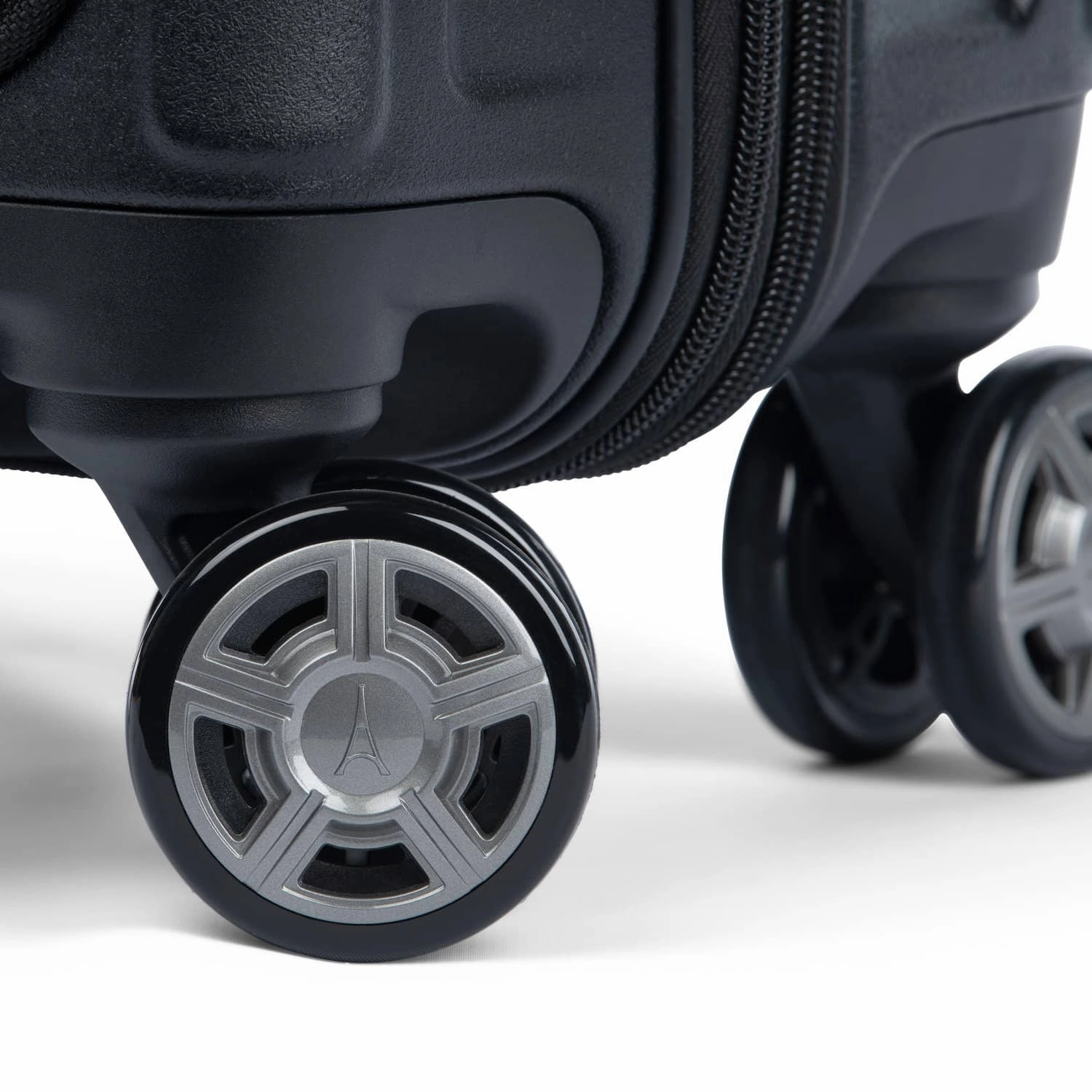Travelpro Platinum Elite Business Plus Carry-On Expandable Hardside Spinner Luggage