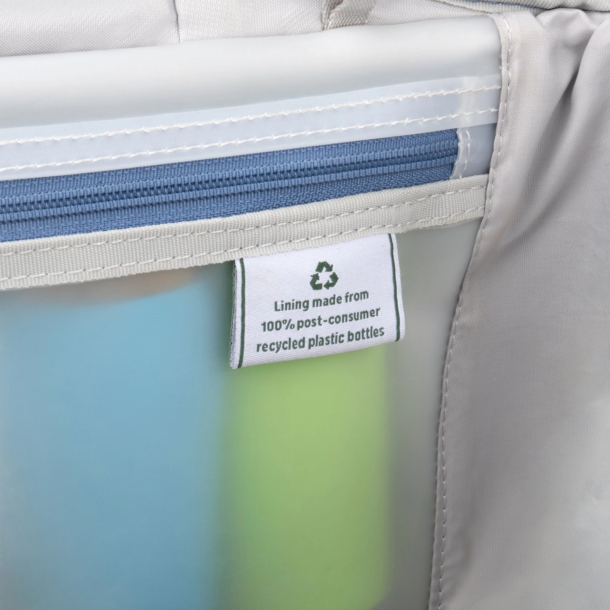 Travelpro VersaPack  Carry-on Expandable Spinner