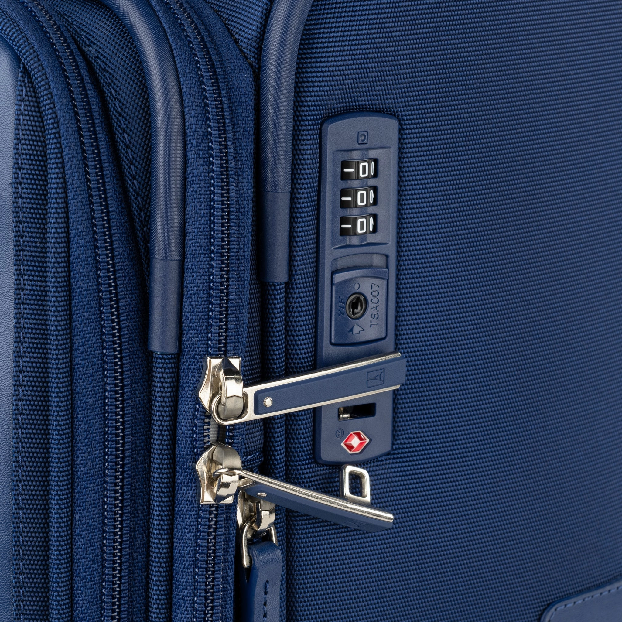 Travelpro VersaPack  Large Check-in Expandable Spinner