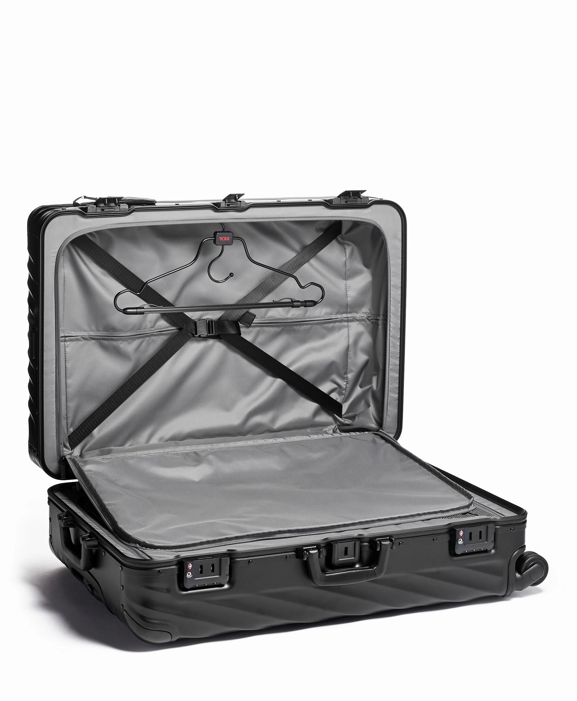 Tumi 19 Degree Aluminum Extended Trip Packing Case Large Luggage