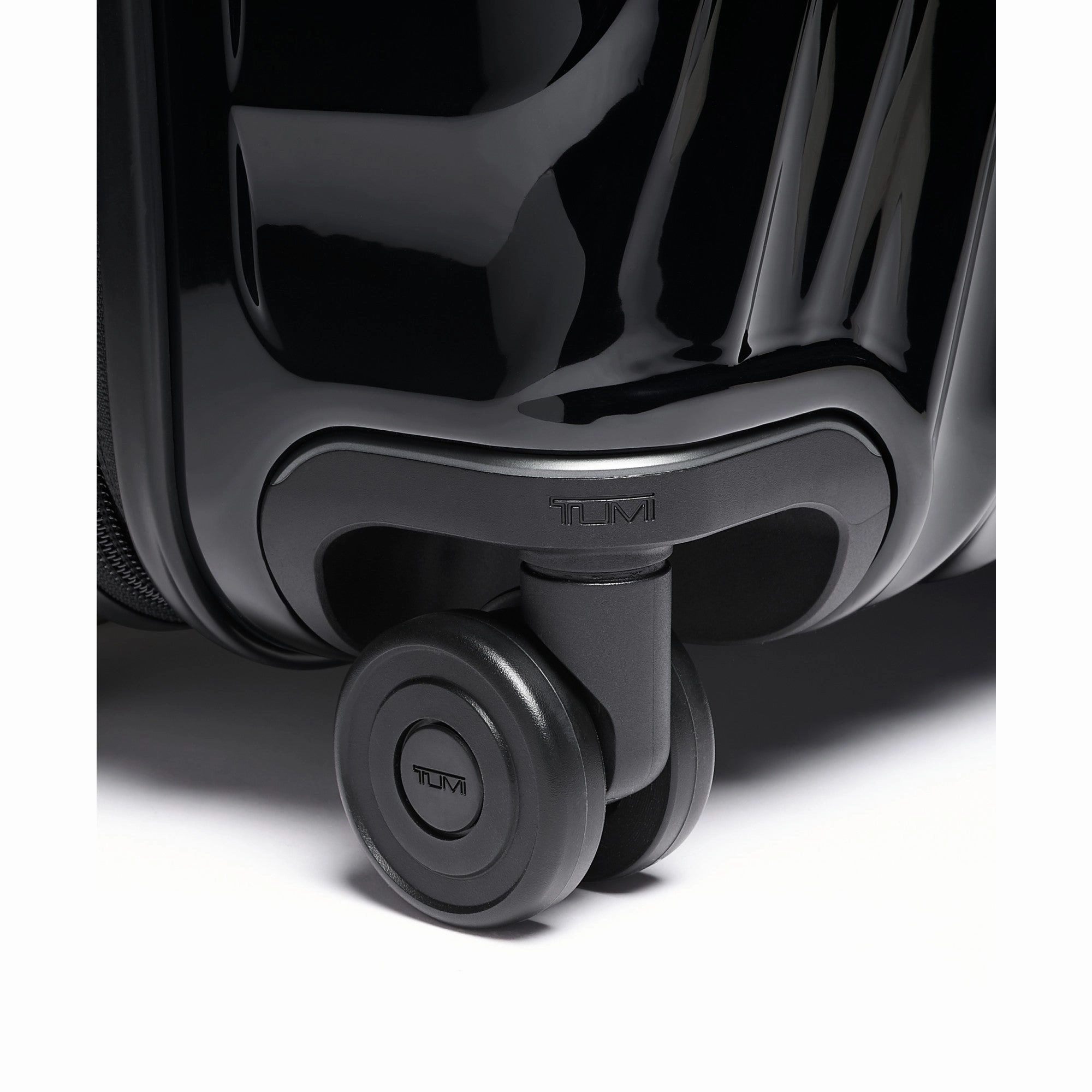 Tumi 19 Degree Continental Expandable 4 Wheeled Carry-On Luggage