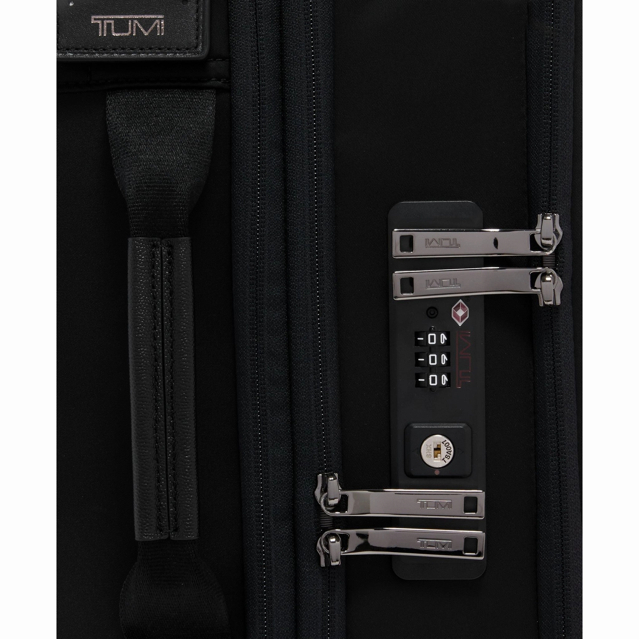 TUMI Voyageur Leger Continental Expandable Carry-On