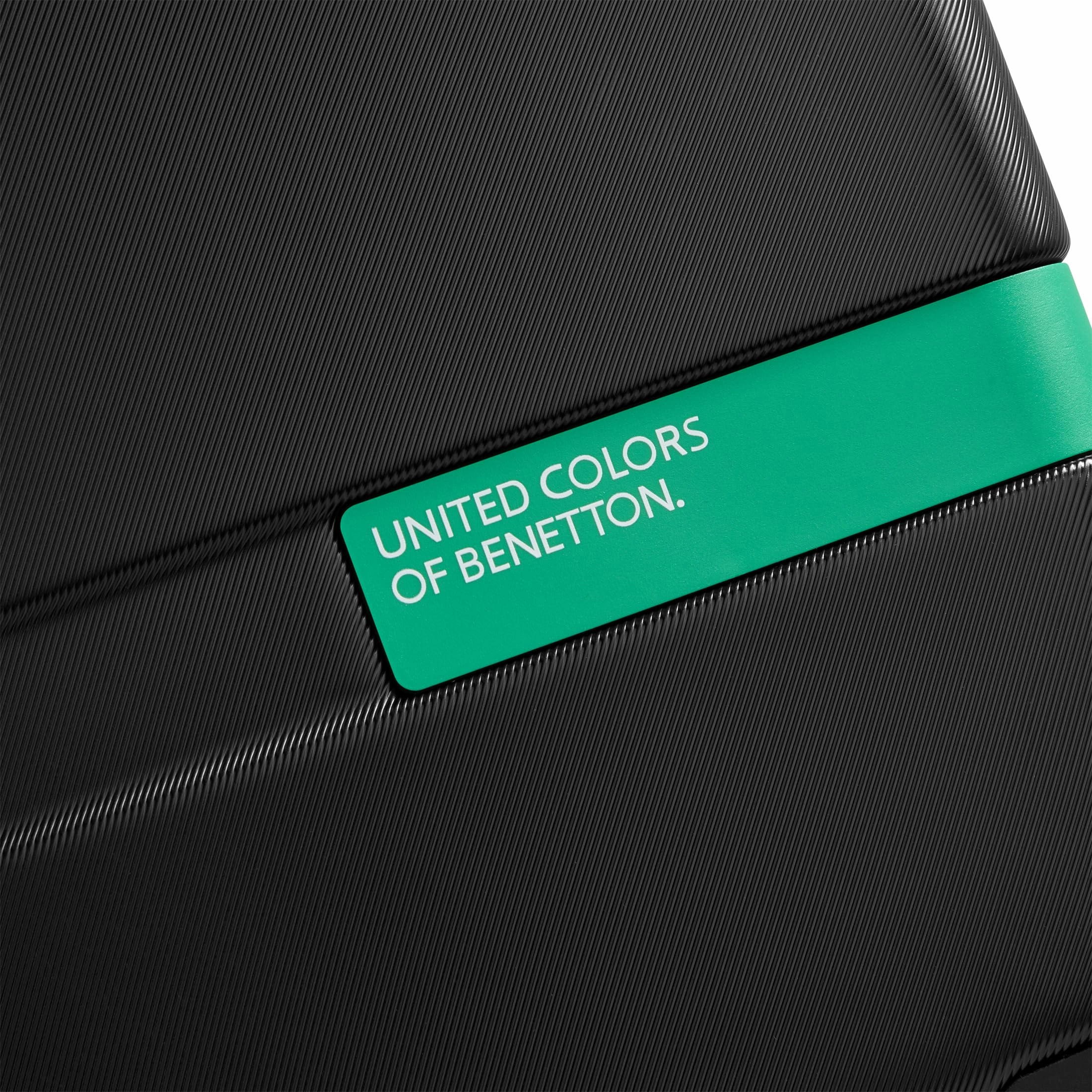 United Colors of Benetton Now Hardside Luggage with Spinner Wheels (3 Piece Set 19/23/27 Inch)