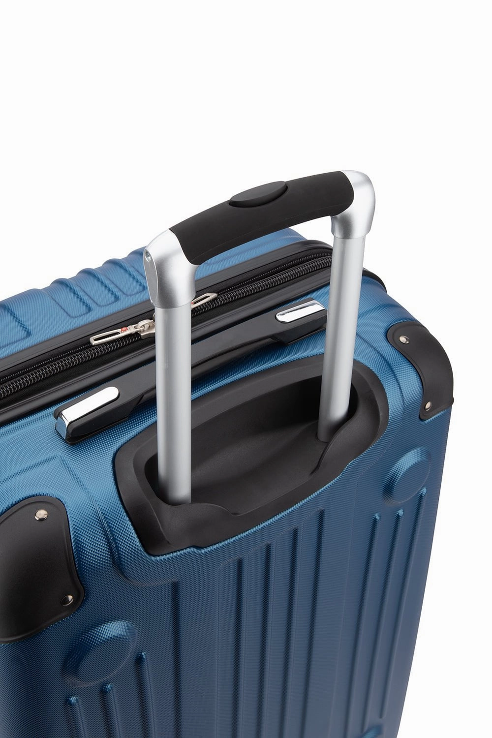 Wenger St-Moritz 28" Expandable Spinner Luggage